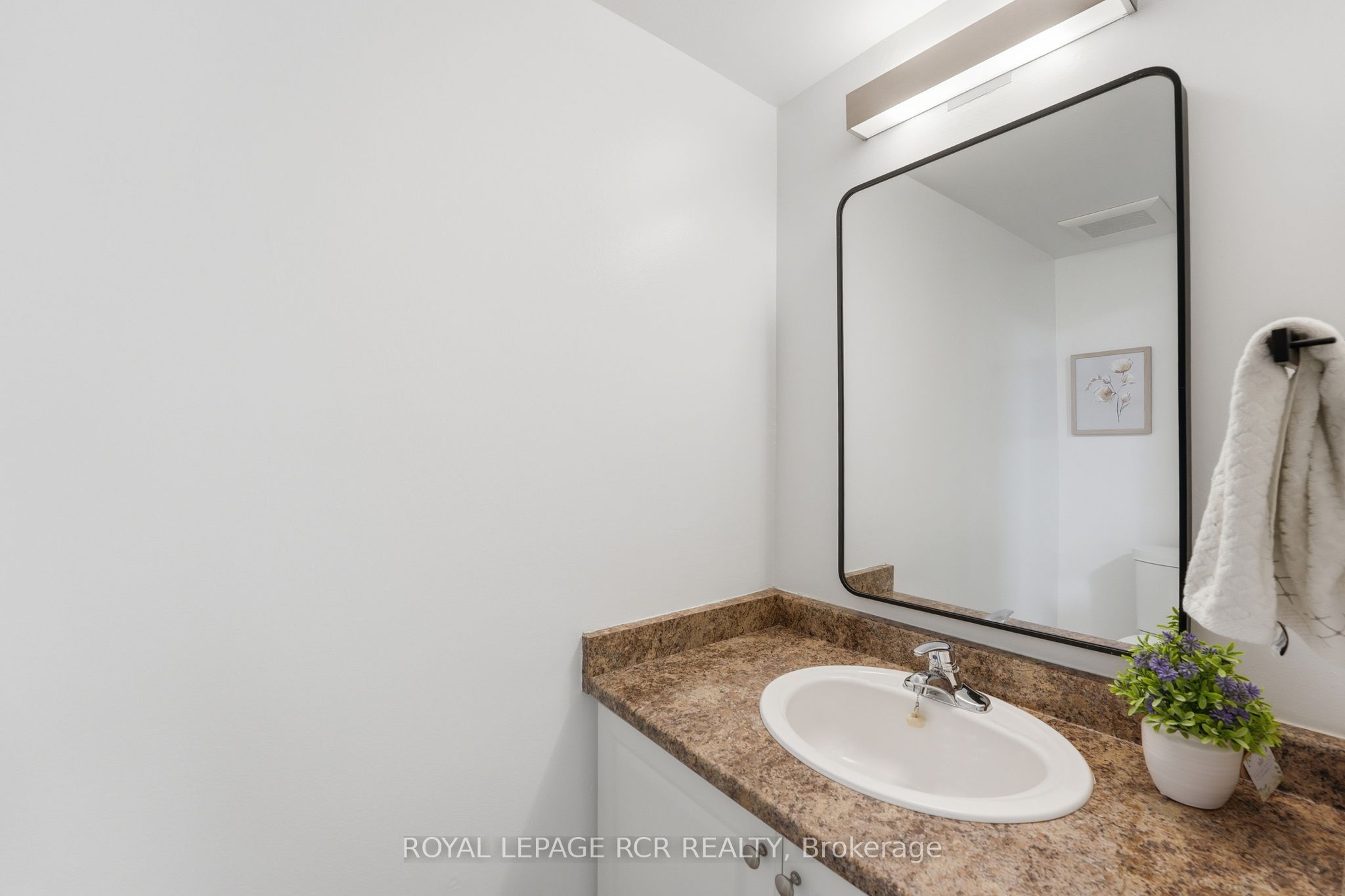 215 Milestone Crescent 75 Property Photo 16