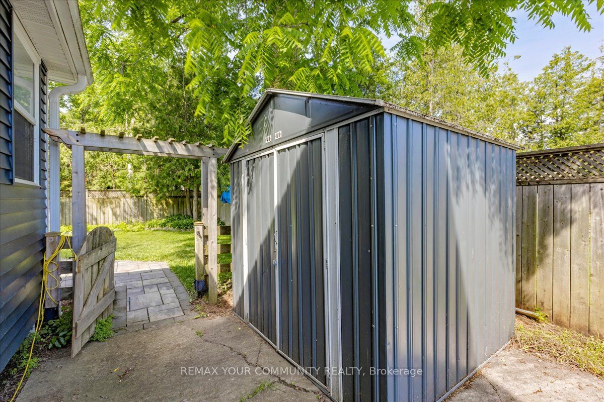 17 Farley Circle Property Photo 22