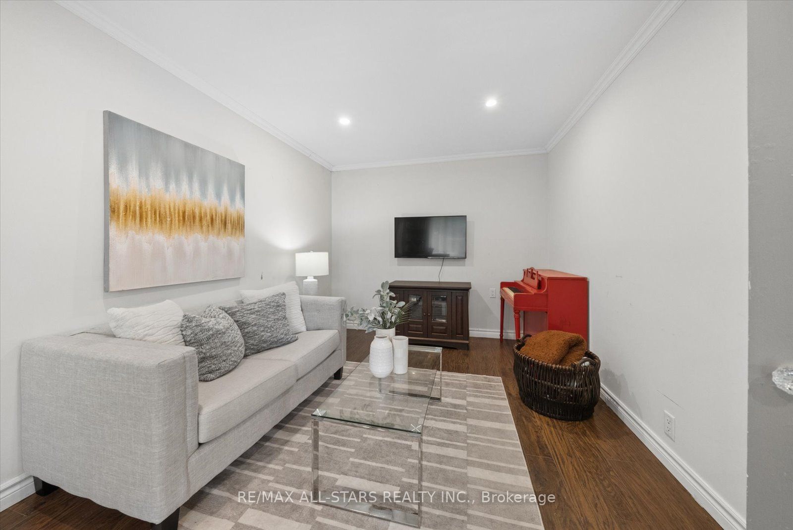 340 Walter Drive Property Photo 13