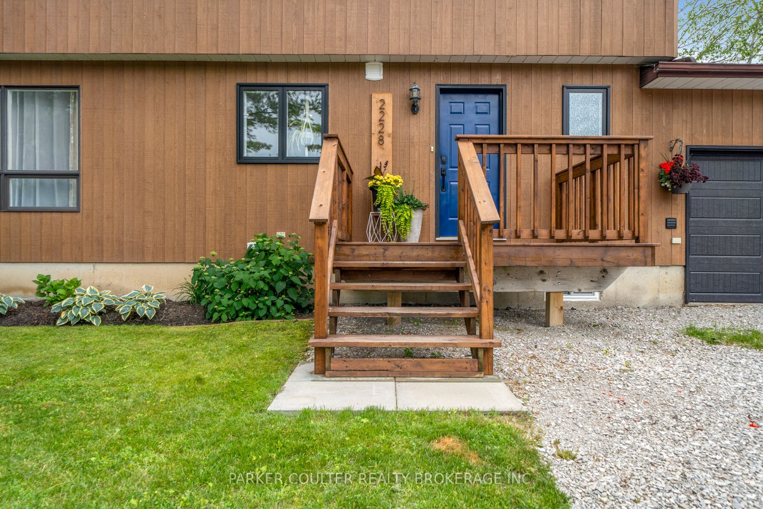 2228 Margs Lane Property Photo 4