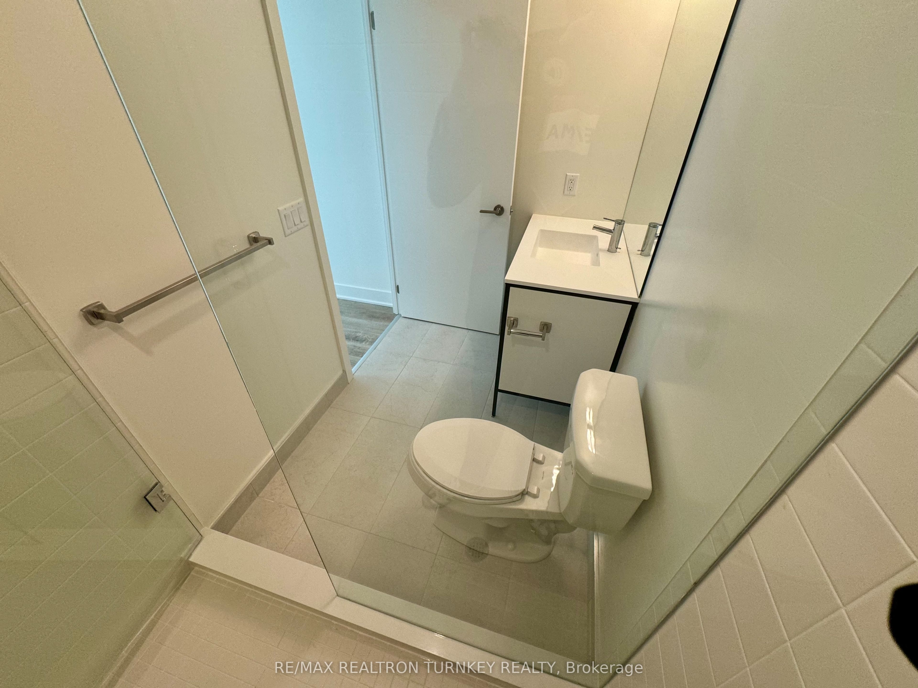 185 Deerfield Road 903 Property Photo 14