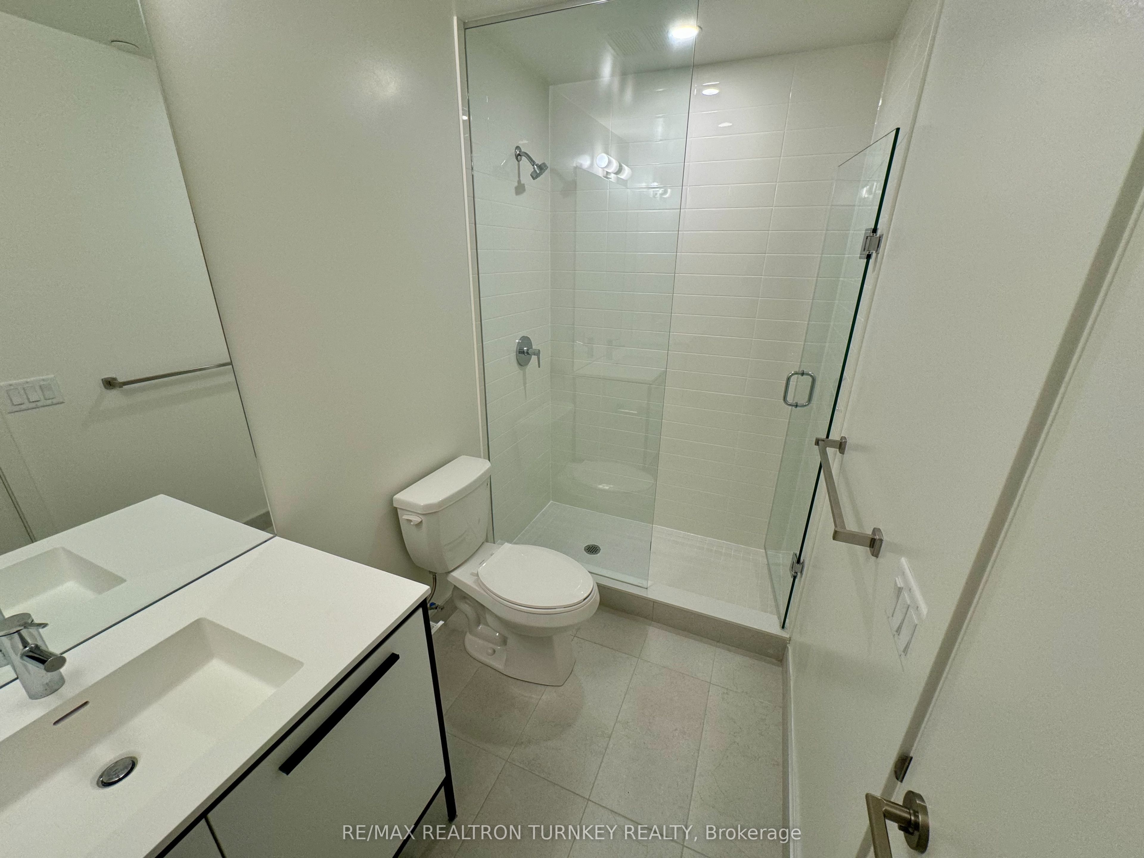 185 Deerfield Road 903 Property Photo 15