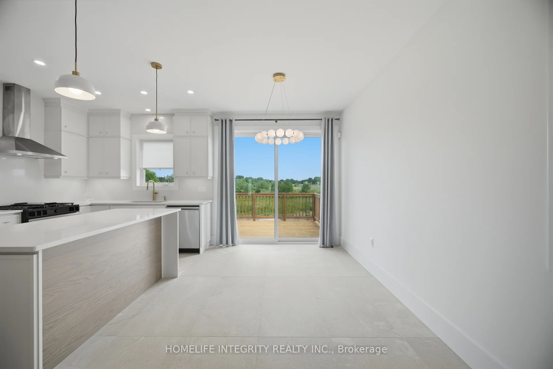 68 Kiernan Crescent N Property Photo 16