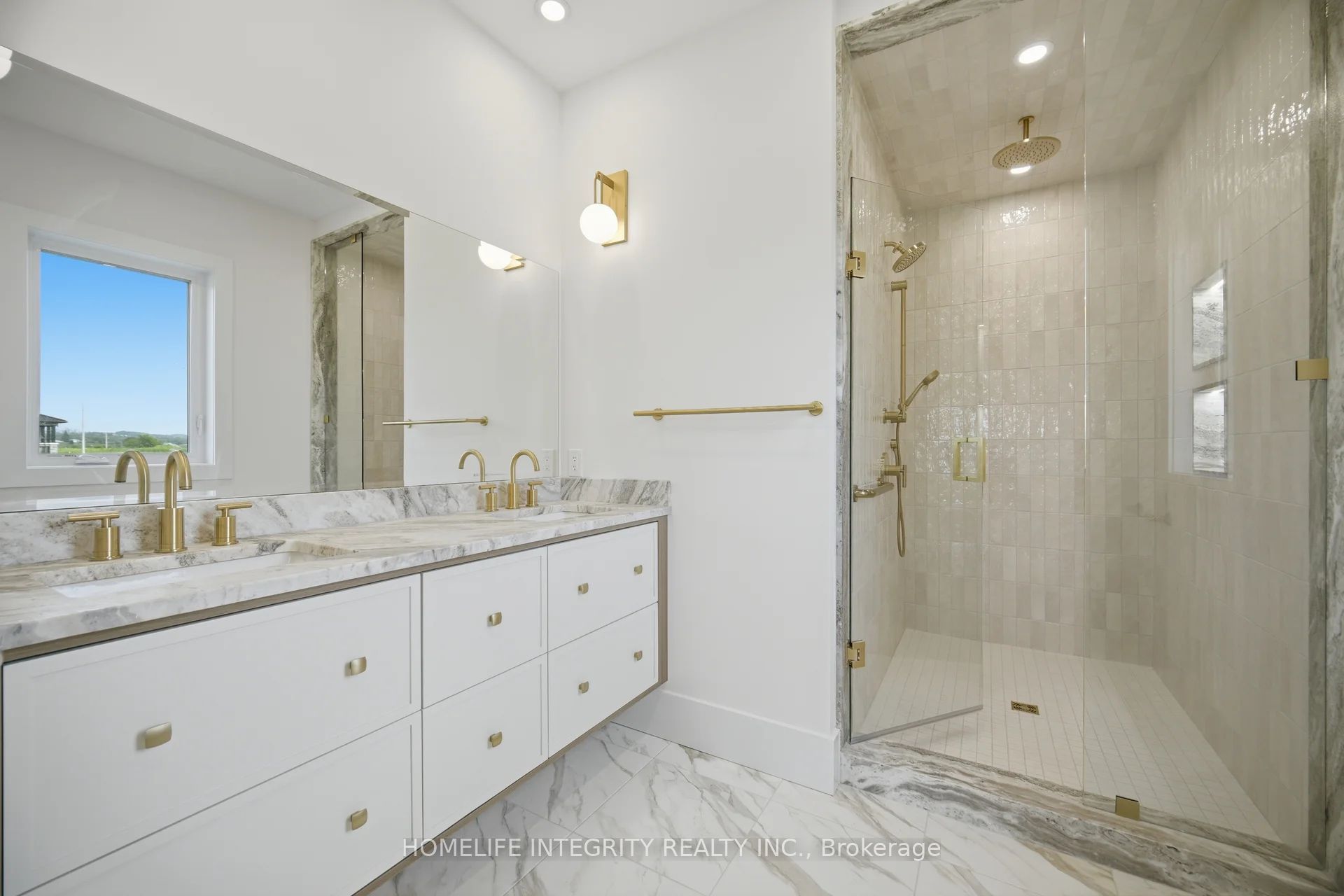 68 Kiernan Crescent N Property Photo 20