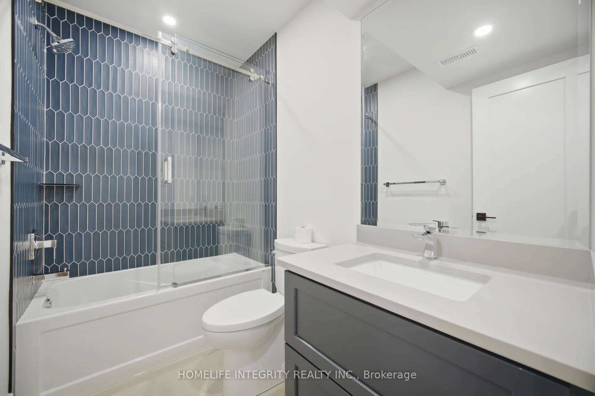 68 Kiernan Crescent N Property Photo 42