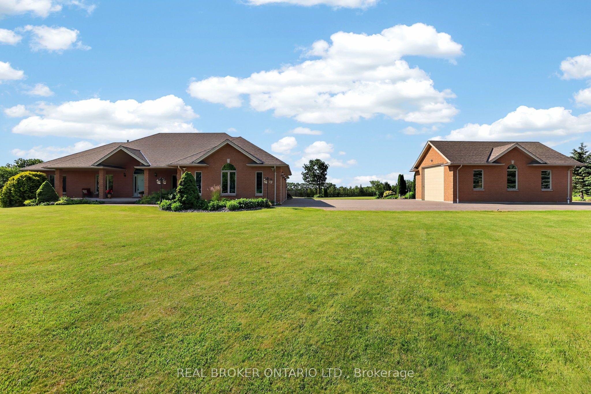 3421 Cole Road Property Photo 1