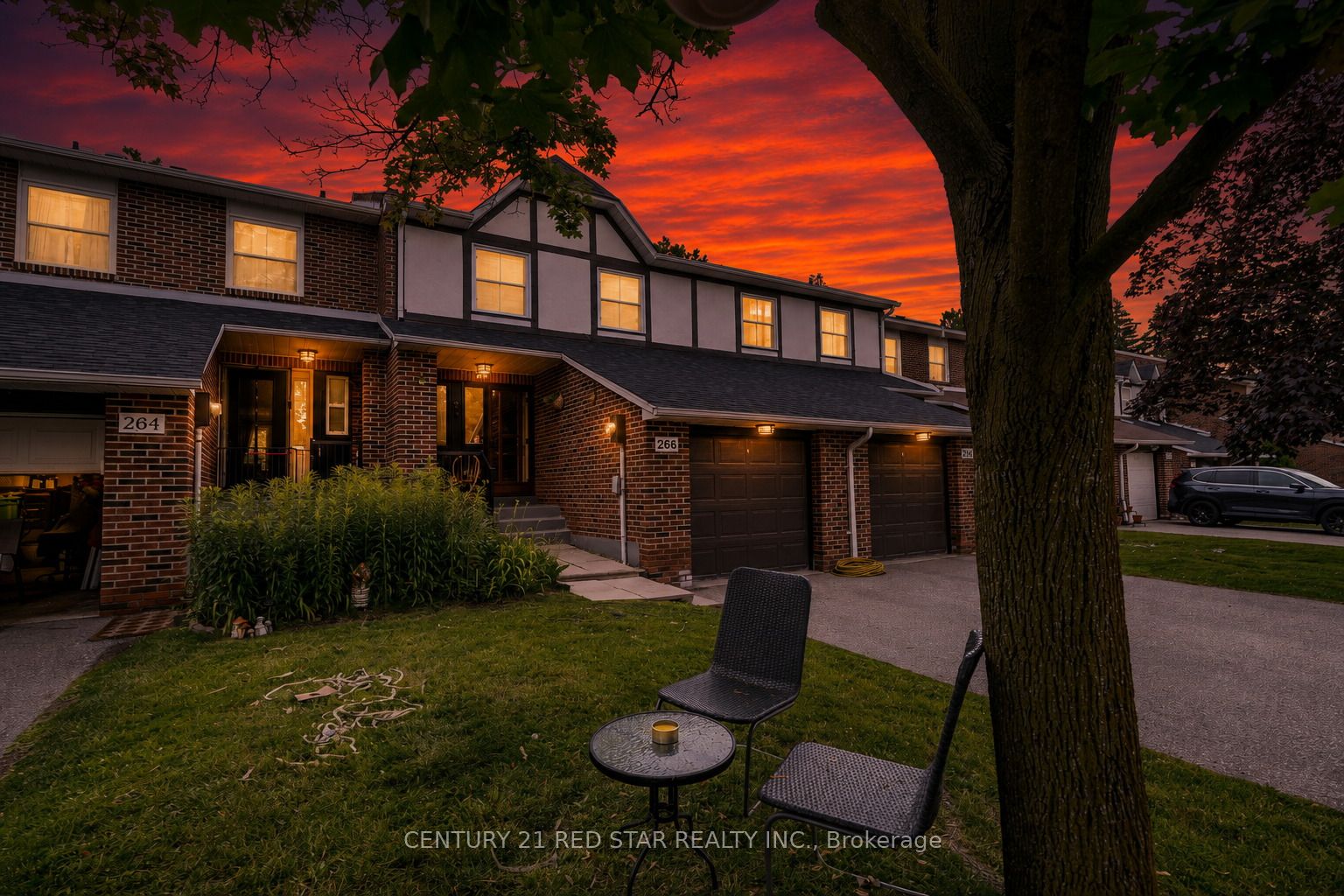266 Simonston Boulevard Property Photo 4