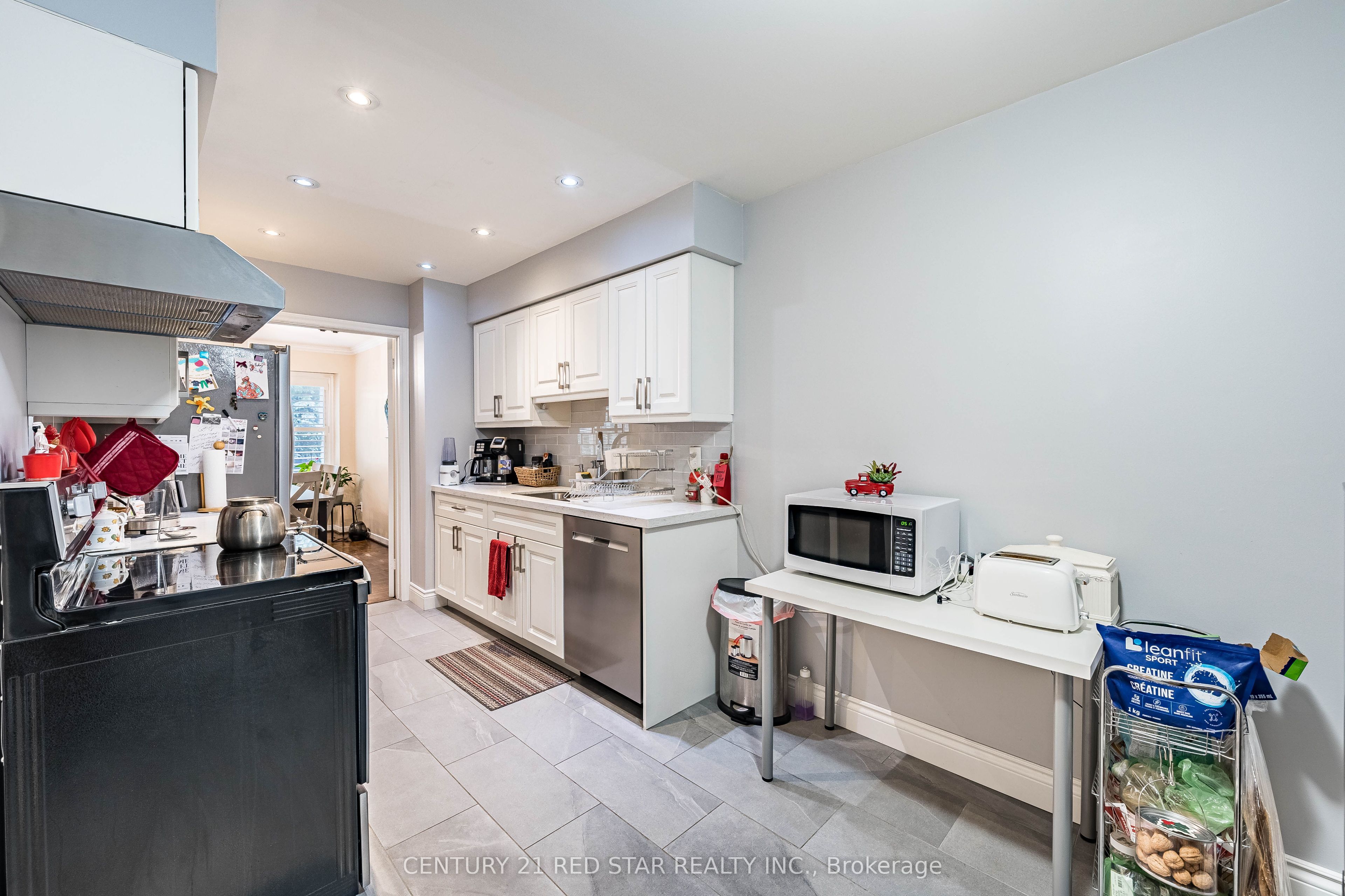 266 Simonston Boulevard Property Photo 12