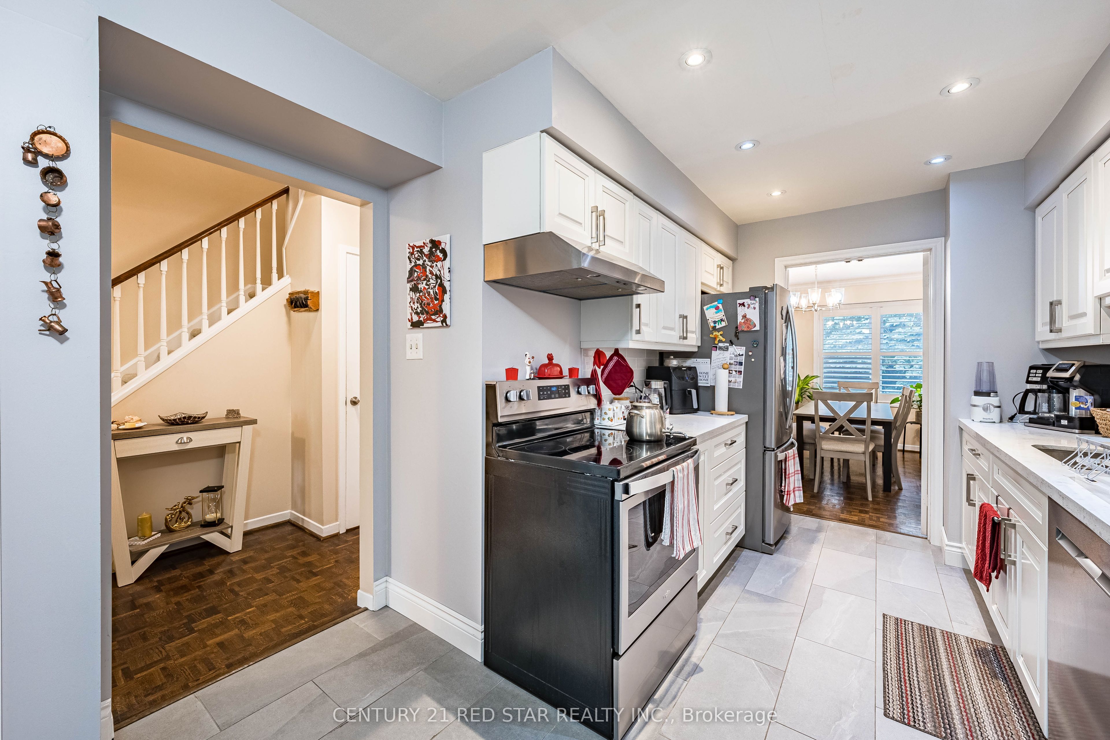 266 Simonston Boulevard Property Photo 13