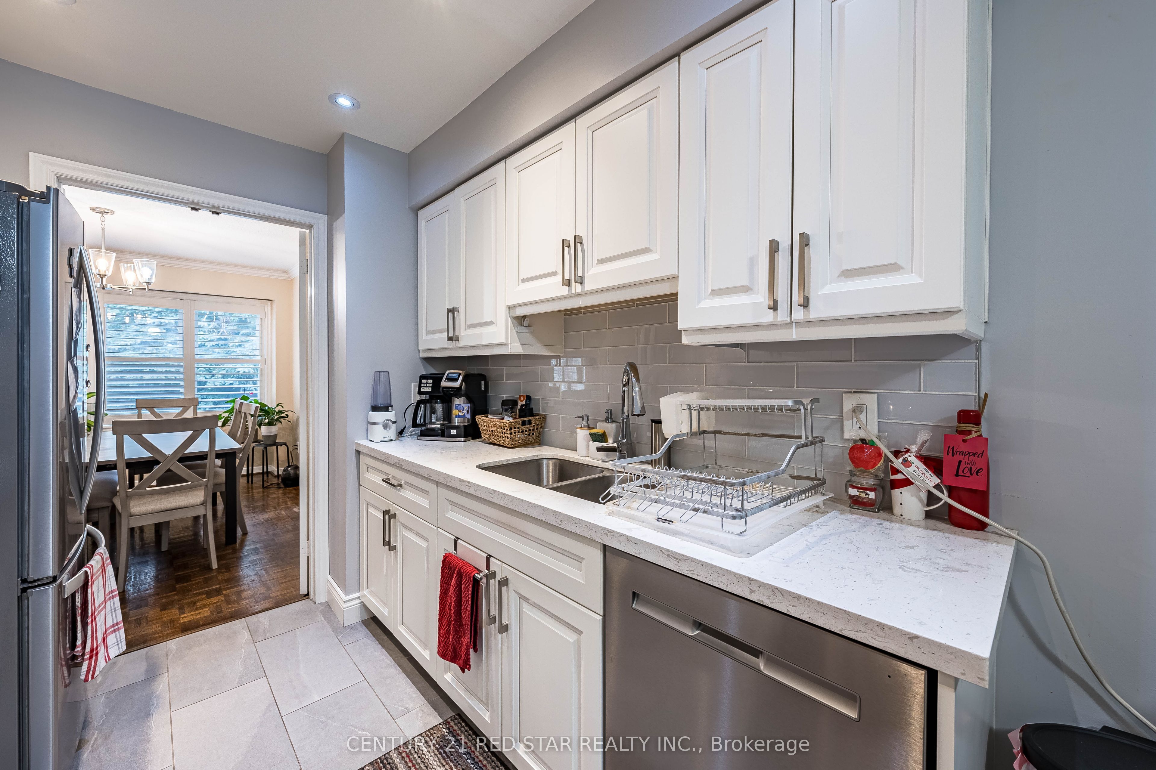266 Simonston Boulevard Property Photo 14