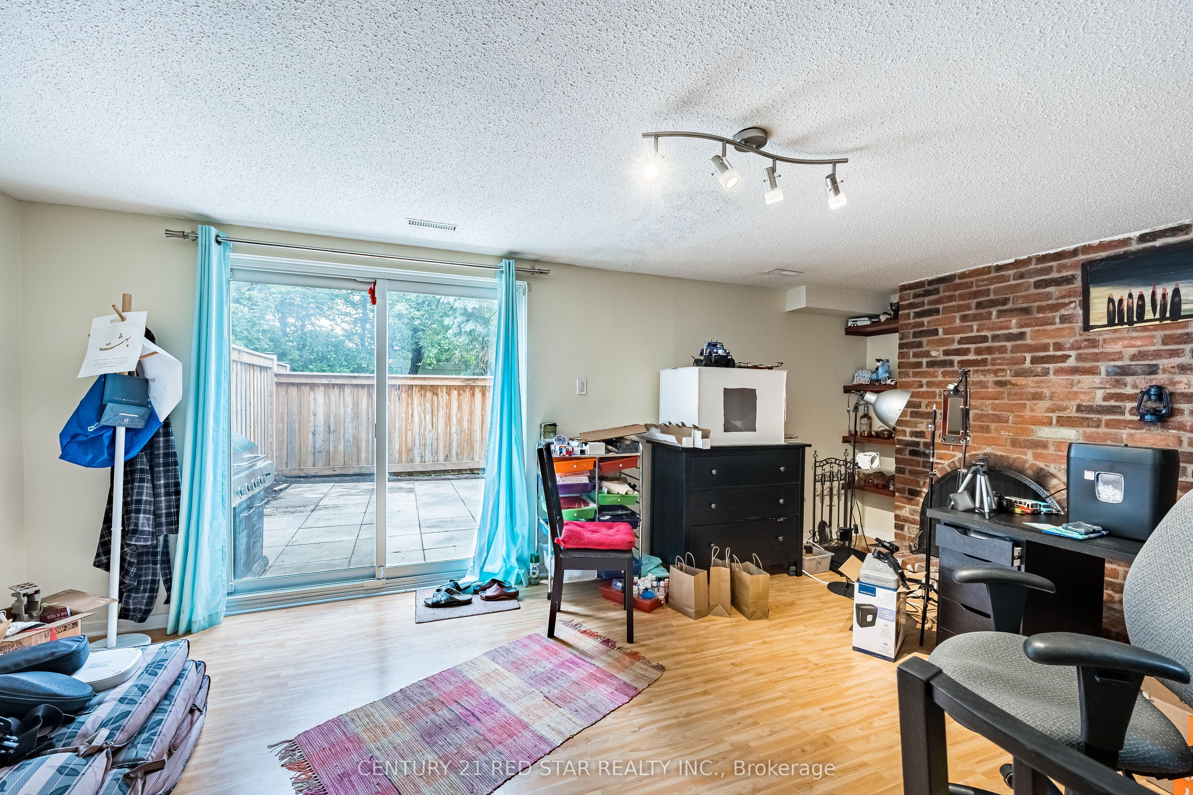 266 Simonston Boulevard Property Photo 44