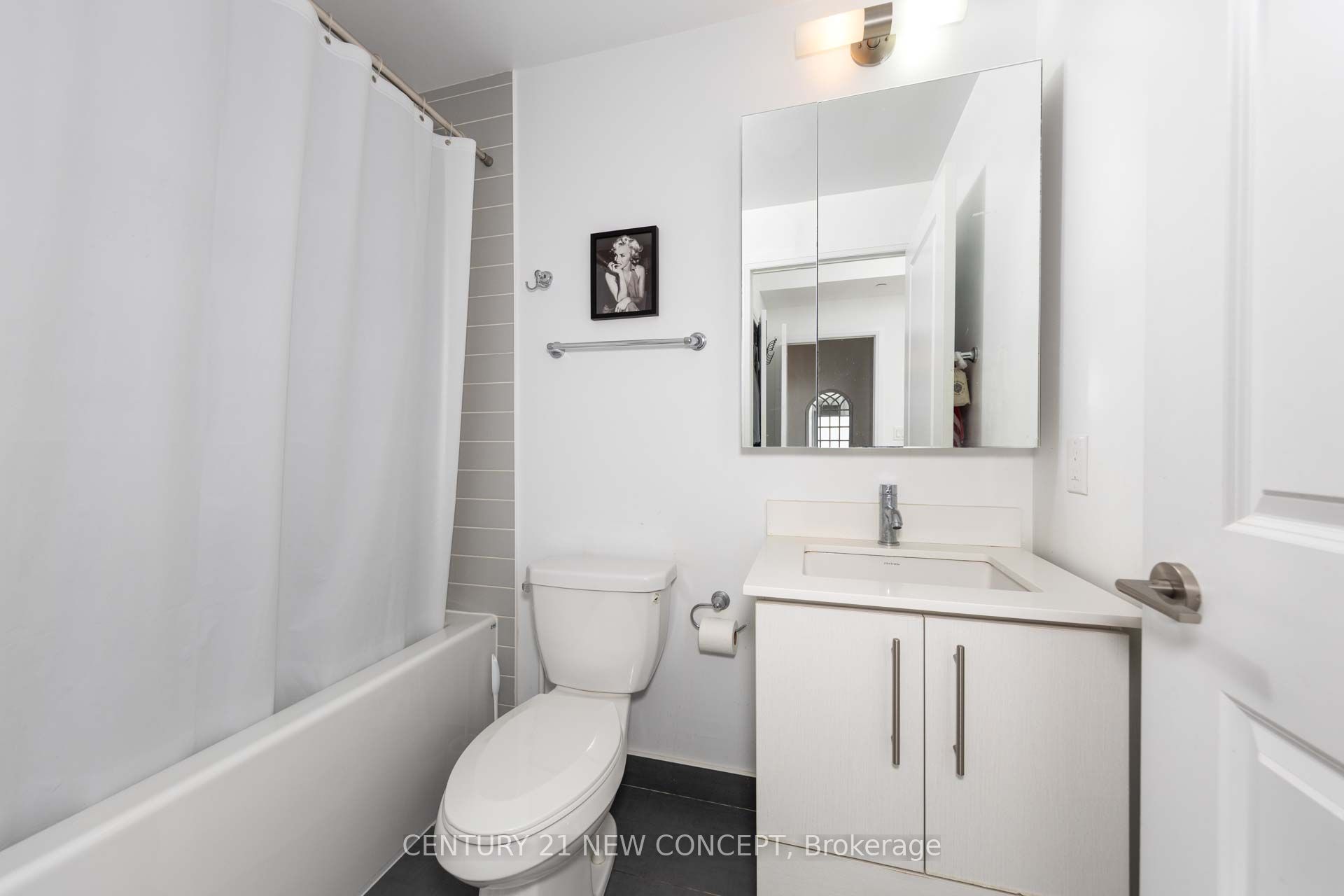 55 Oneida Crescent 409 Property Photo 21