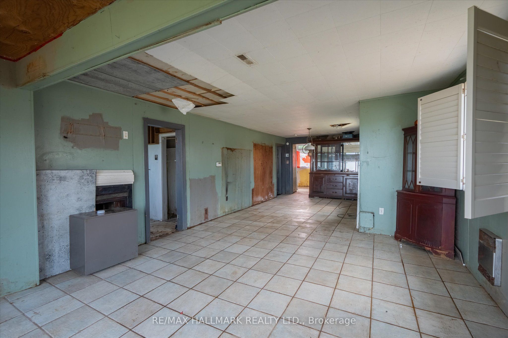 2329 Crystal Beach Road Property Photo 10