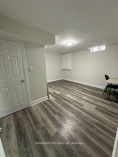 17 Ada Gardens Bsmt Property Photo 6