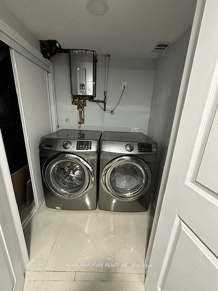 17 Ada Gardens Bsmt Property Photo 9