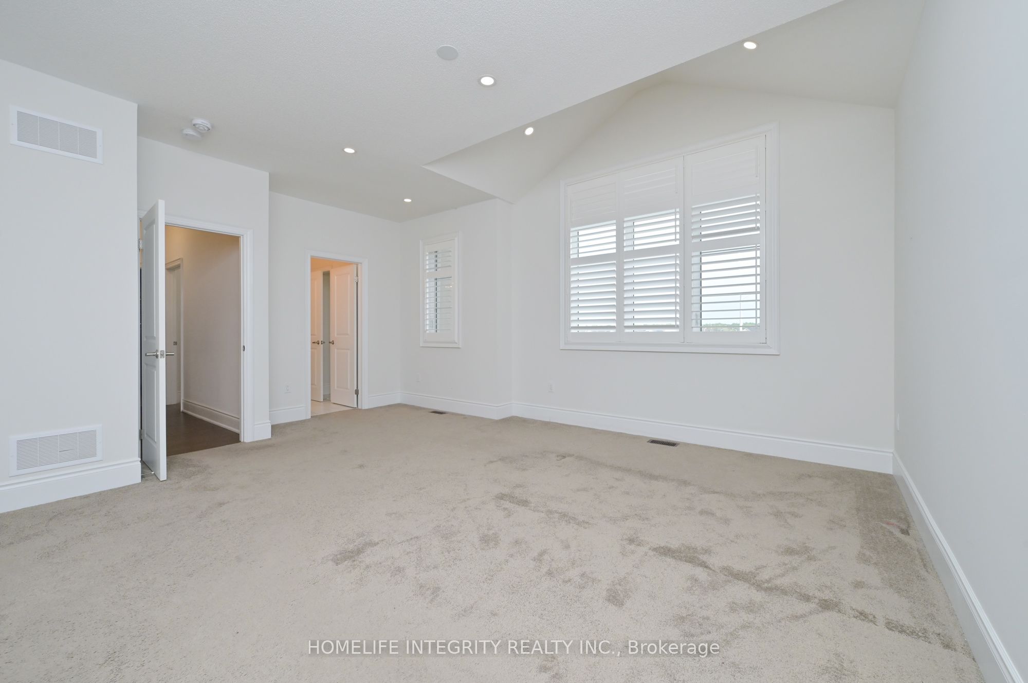 1144 Wickham Road Property Photo 23