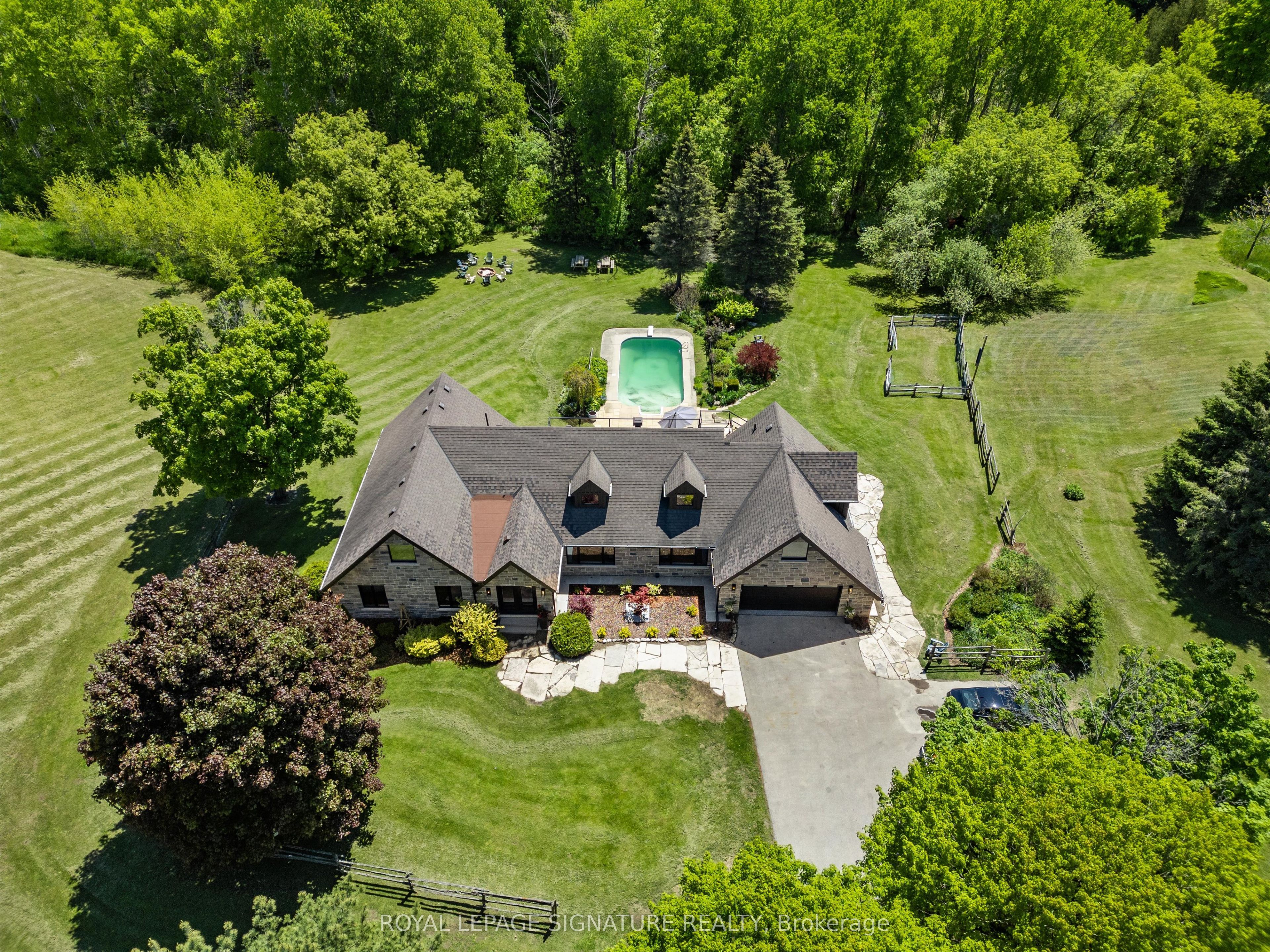 16455 11th Concession Property Photo 1
