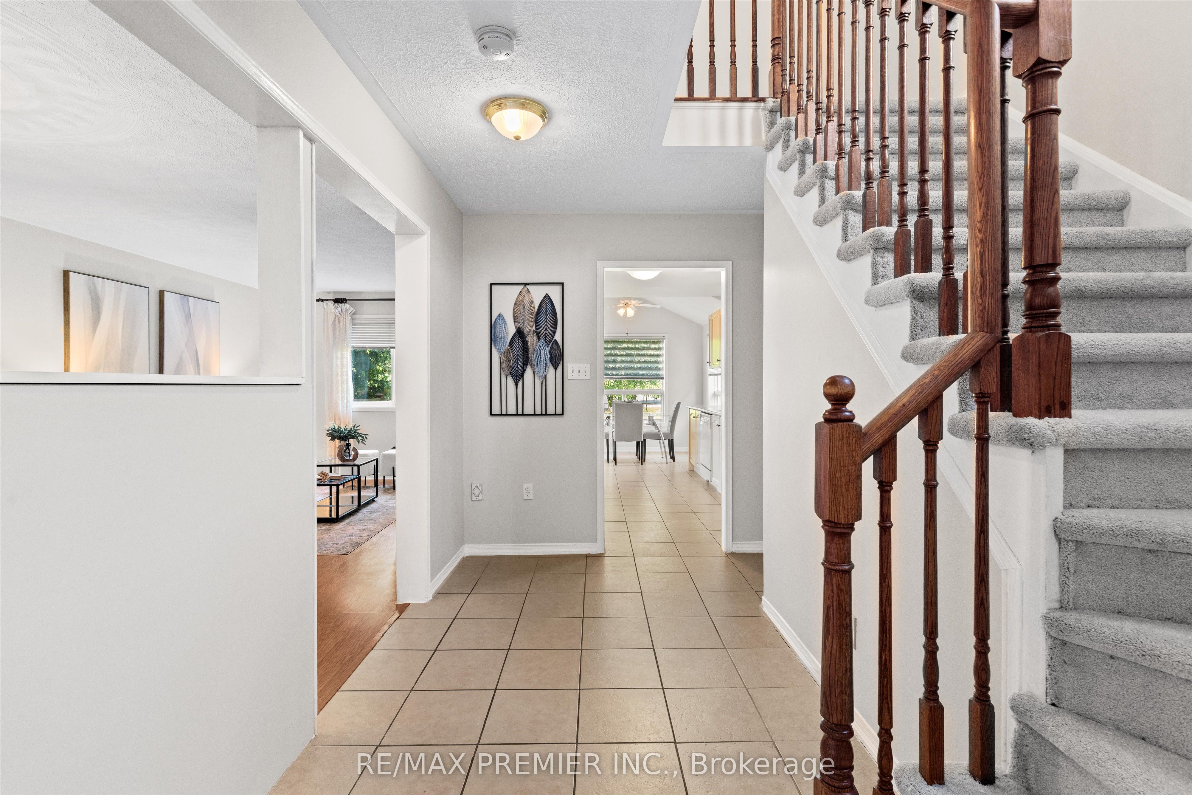 2272 Warrington Way Property Photo 4