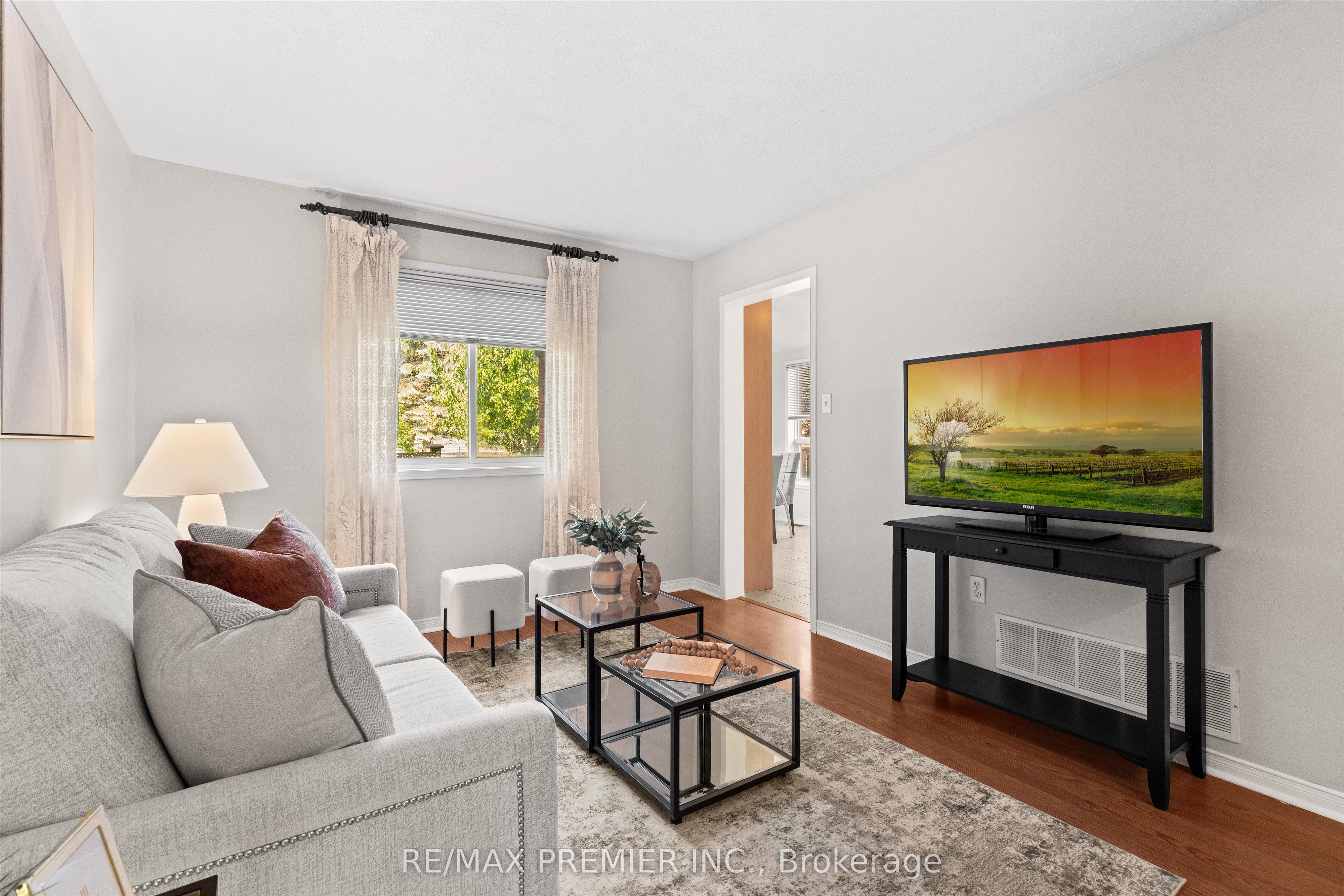 2272 Warrington Way Property Photo 13