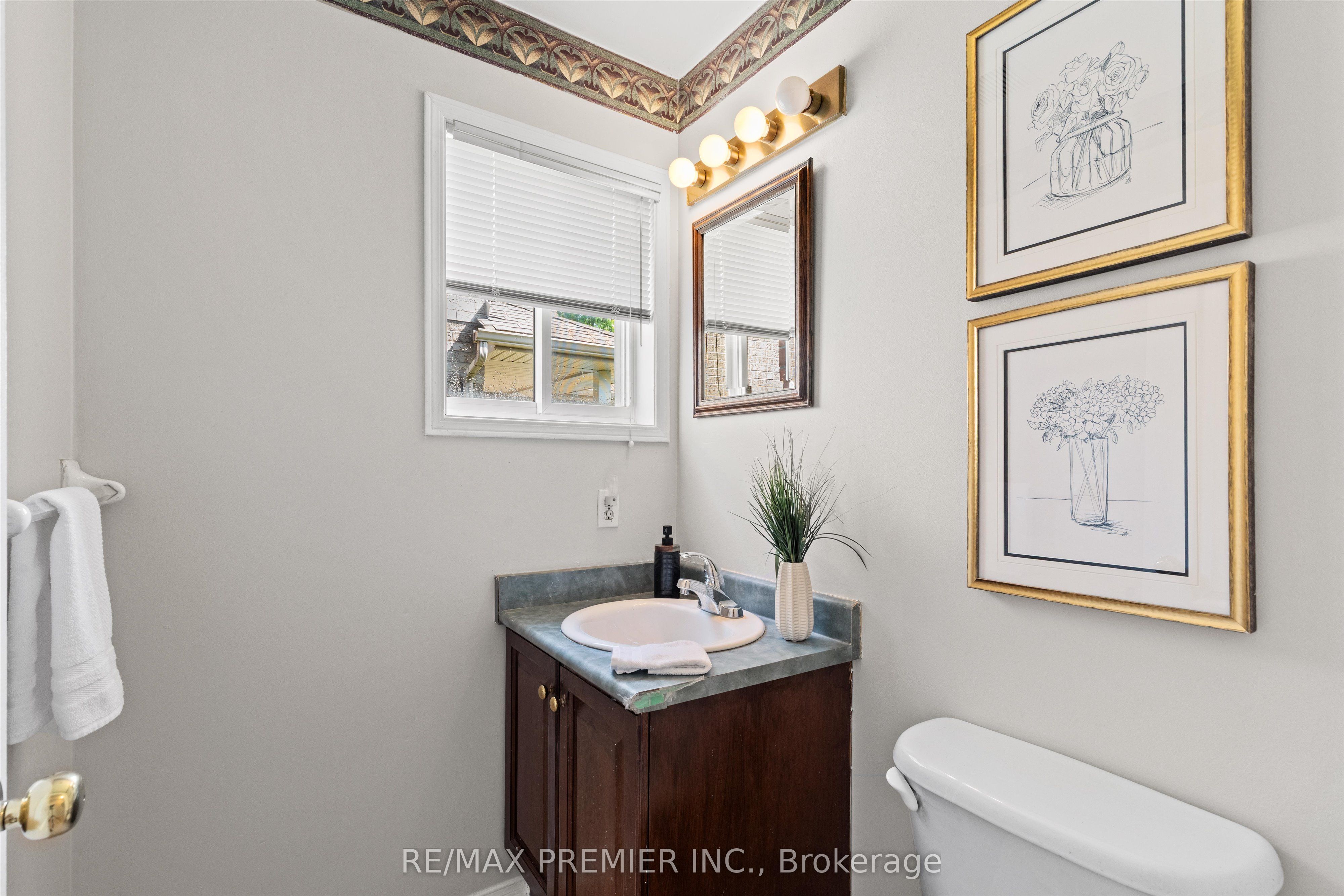 2272 Warrington Way Property Photo 17