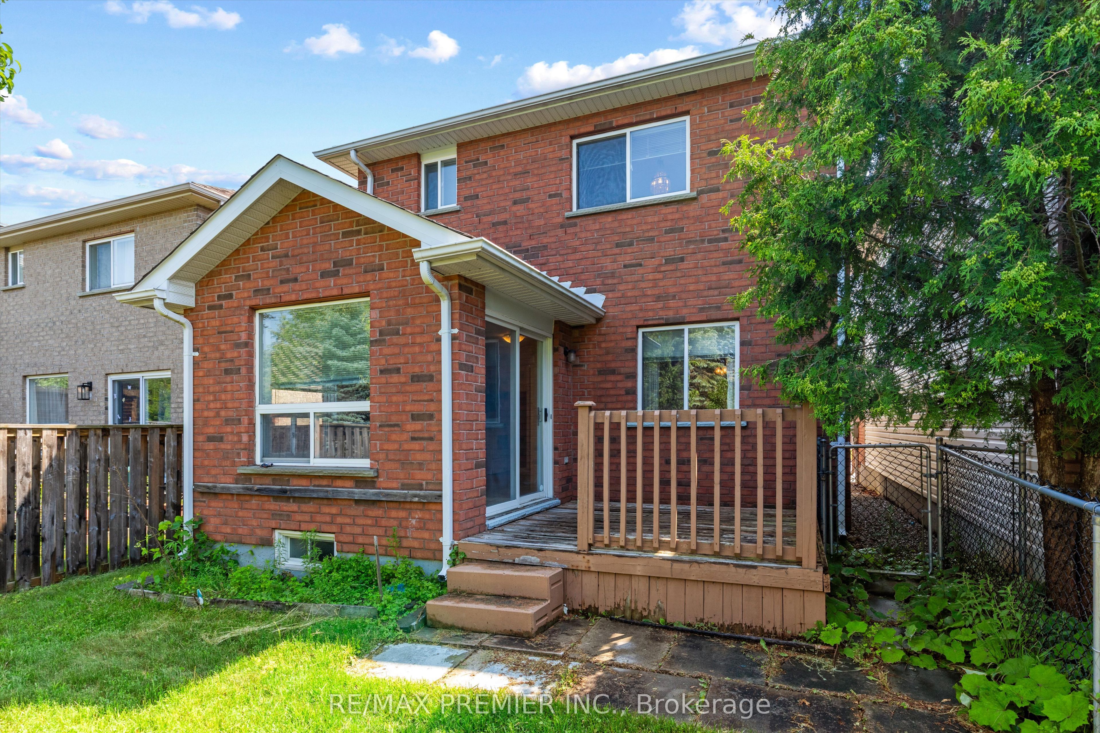 2272 Warrington Way Property Photo 29