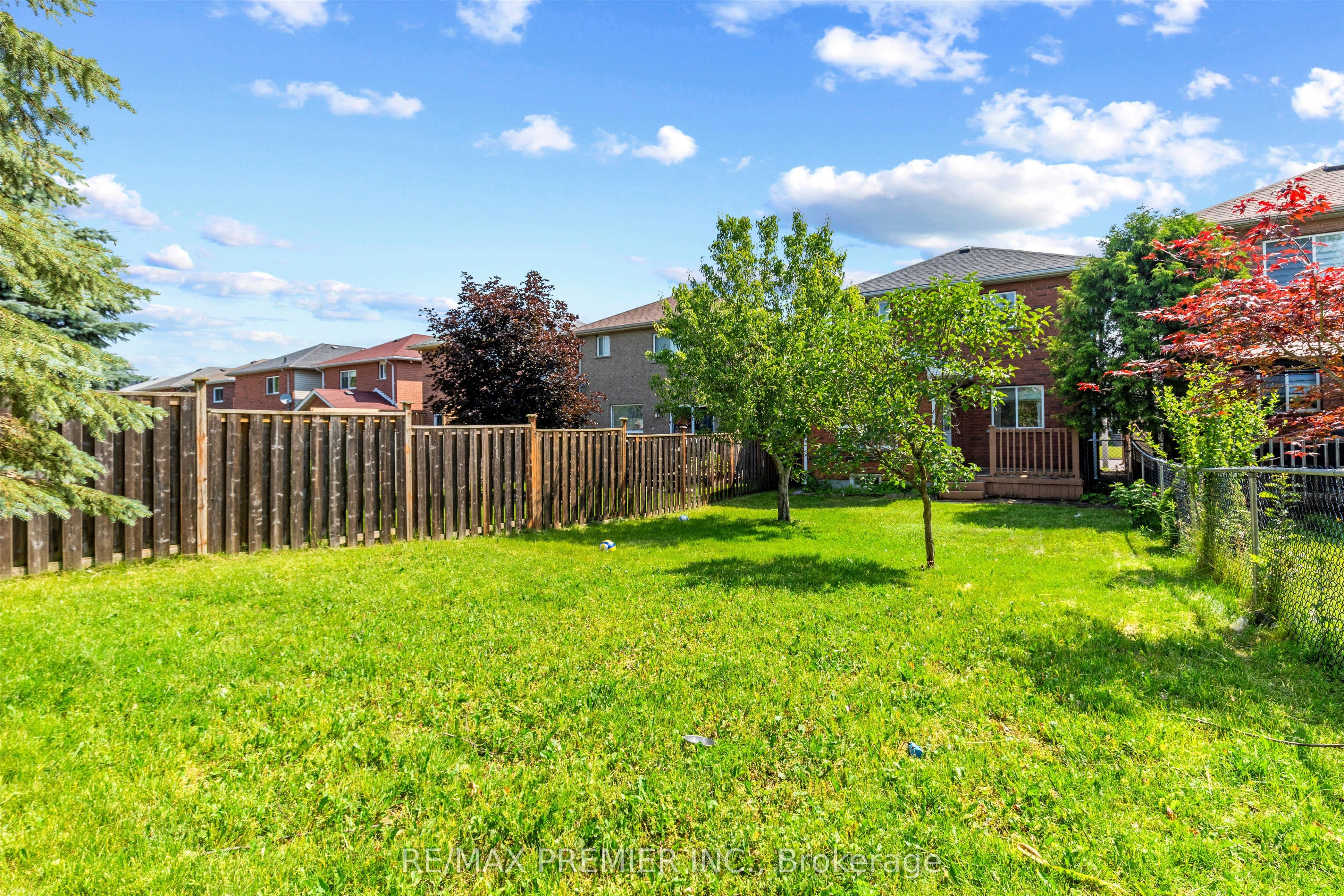 2272 Warrington Way Property Photo 31