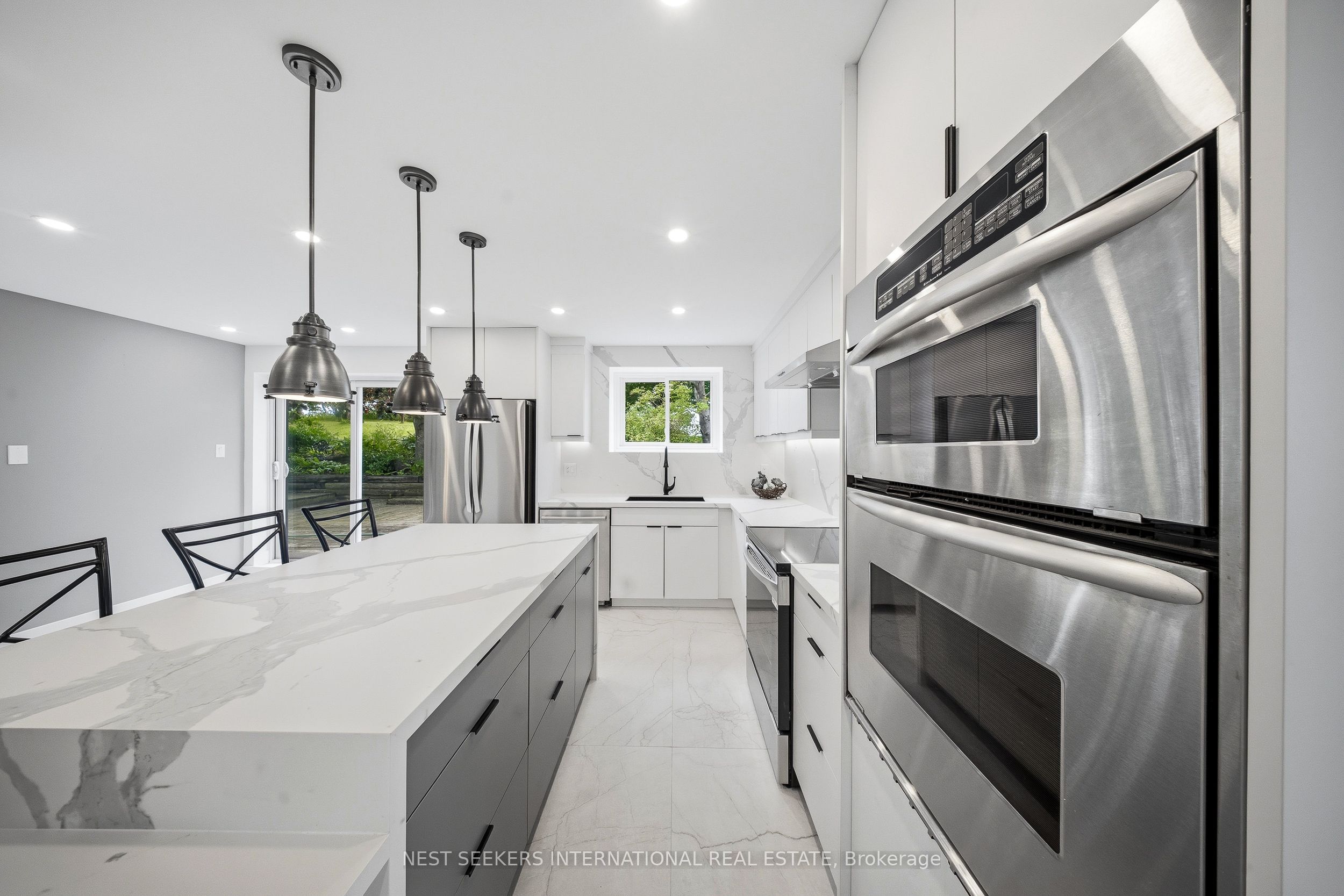 17520 Keele Street Property Photo 13
