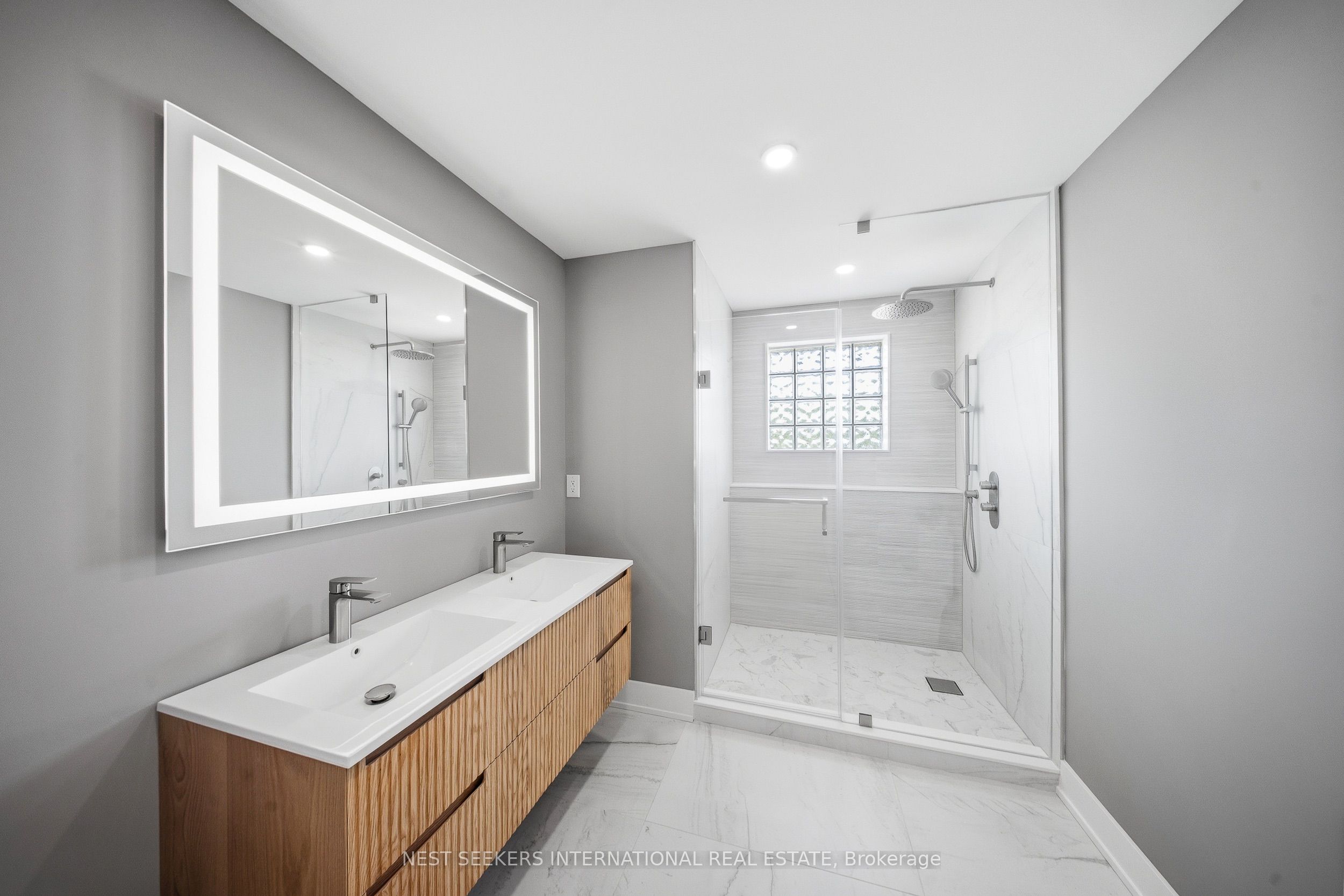 17520 Keele Street Property Photo 25