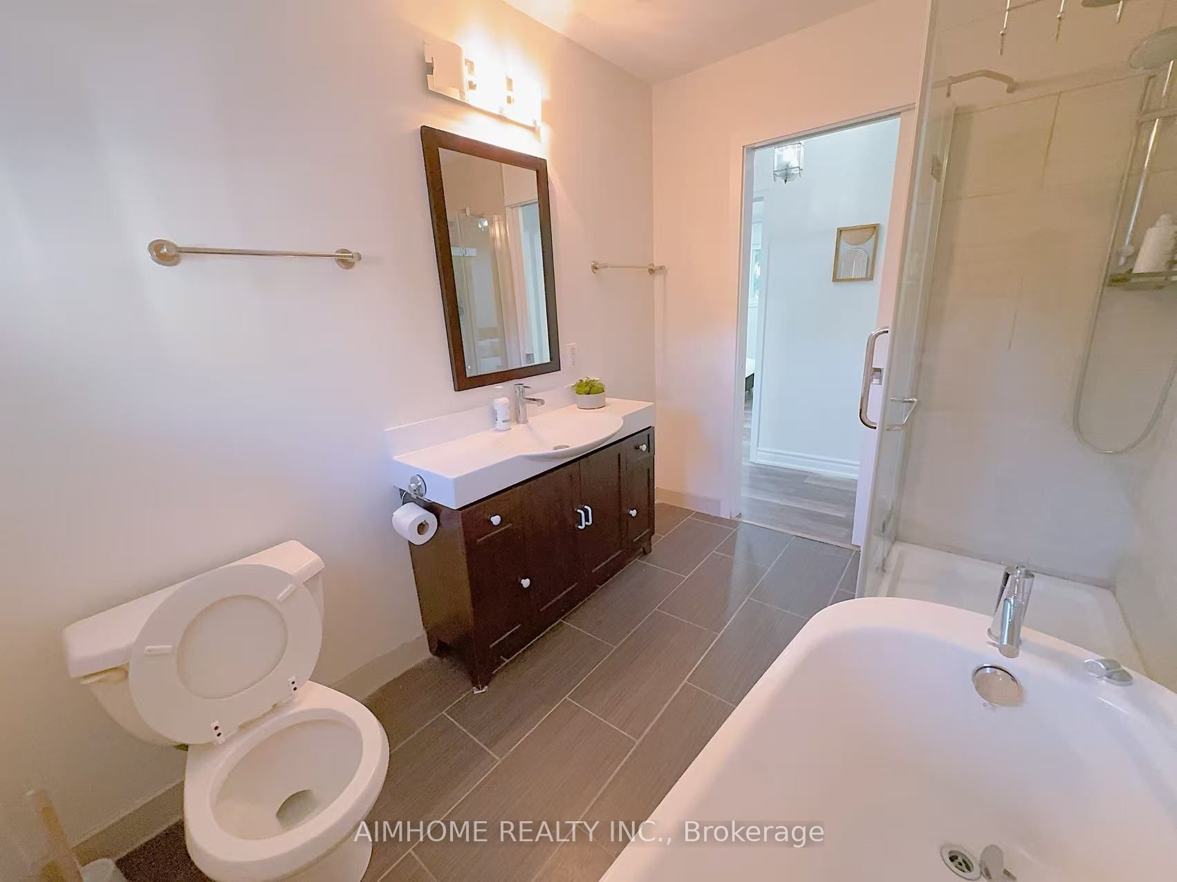 151 Riveredge Drive Property Photo 8