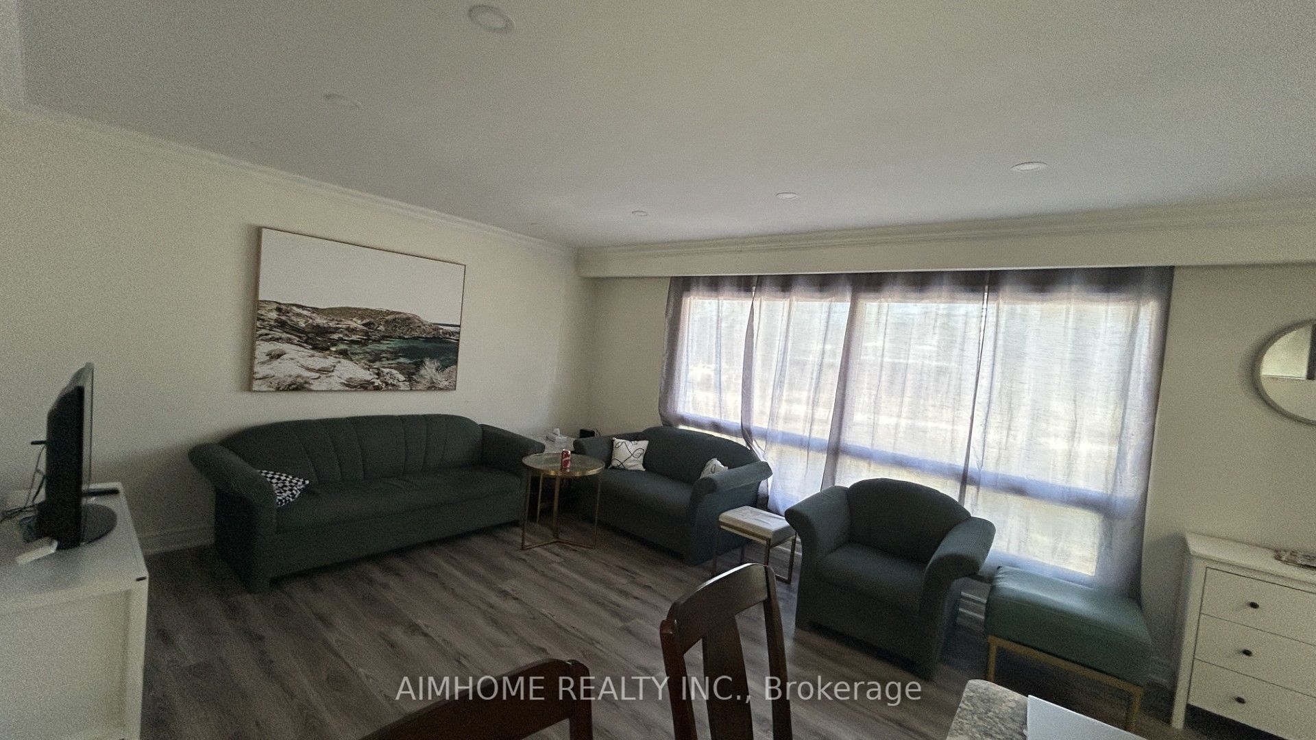 151 Riveredge Drive Property Photo 11