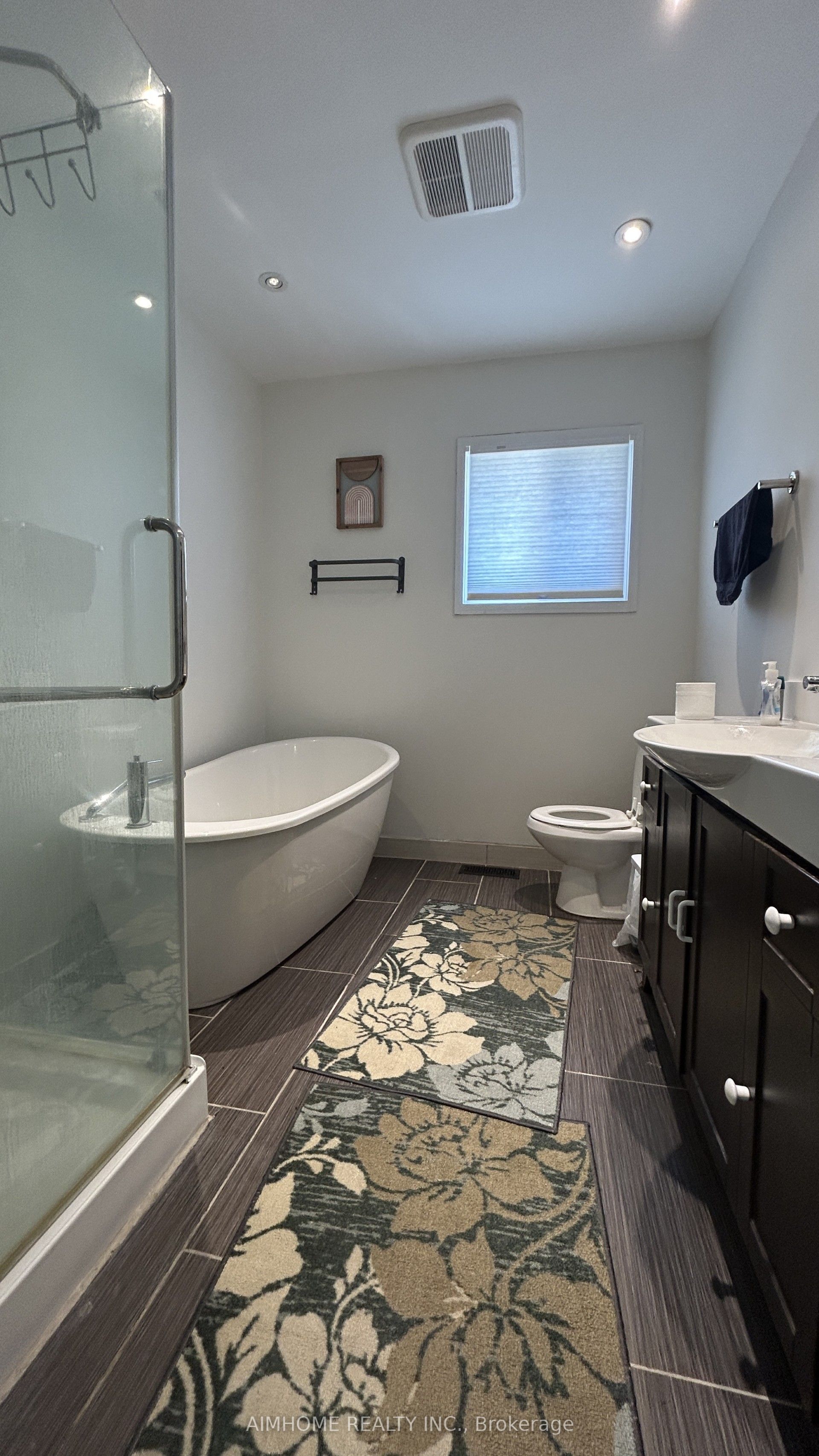151 Riveredge Drive Property Photo 18