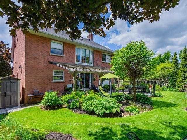 47 Hedgewood Drive Property Photo 2