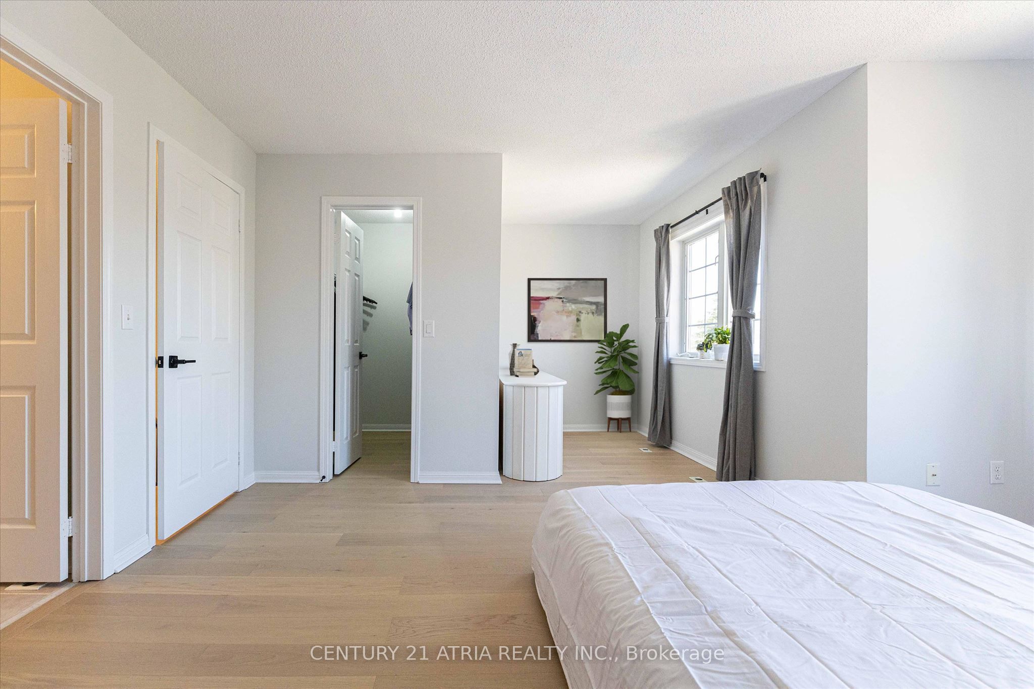 4 Alpen Way 9 Property Photo 10