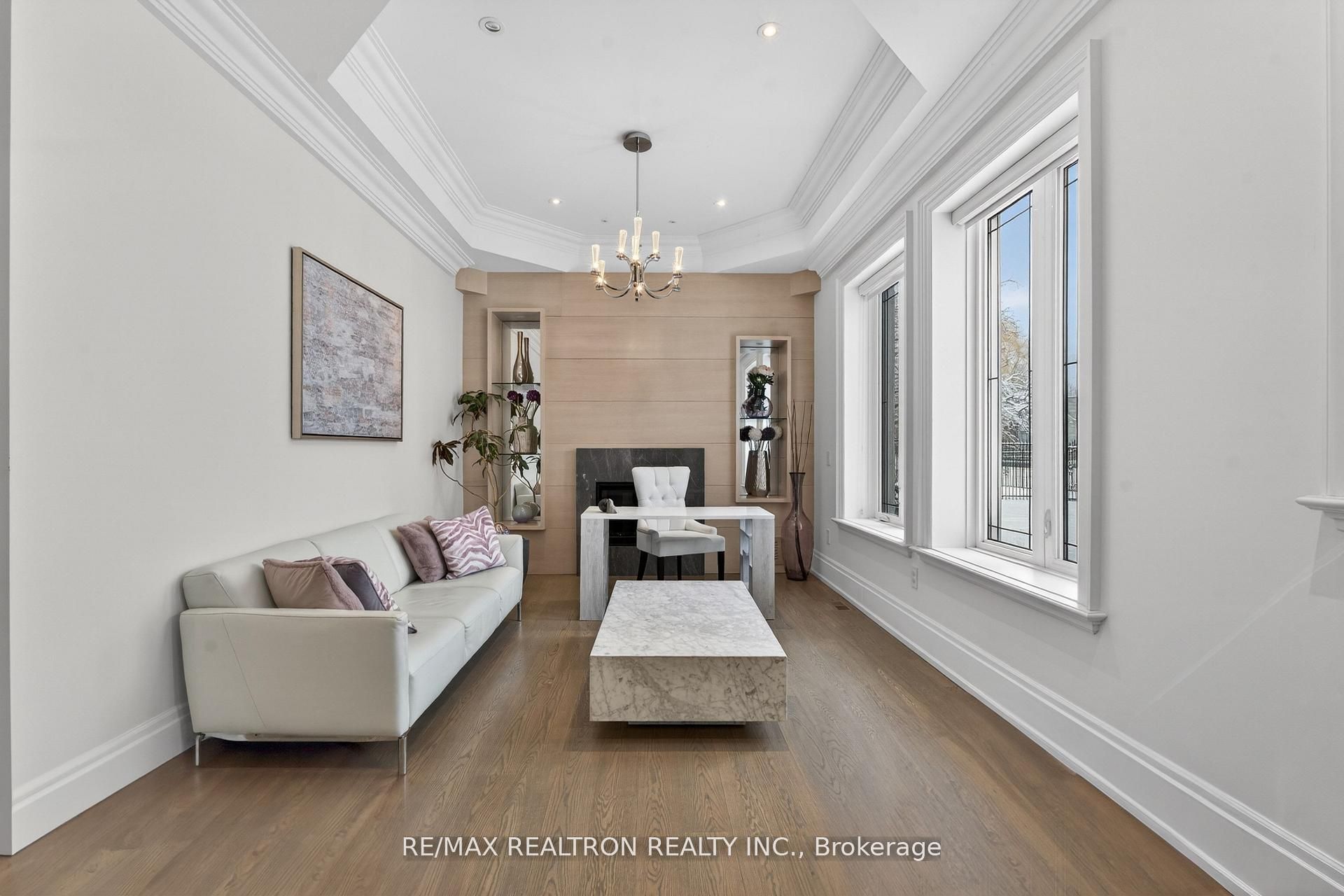 27 Laureleaf Road Property Photo 10