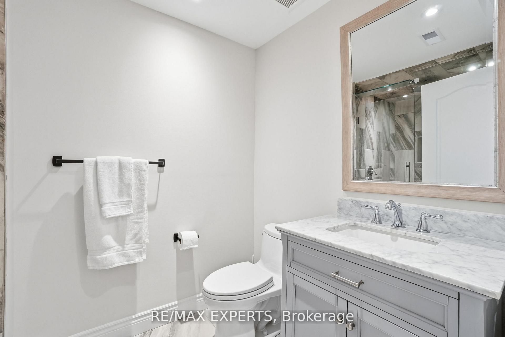 8 Brent Road Property Photo 29