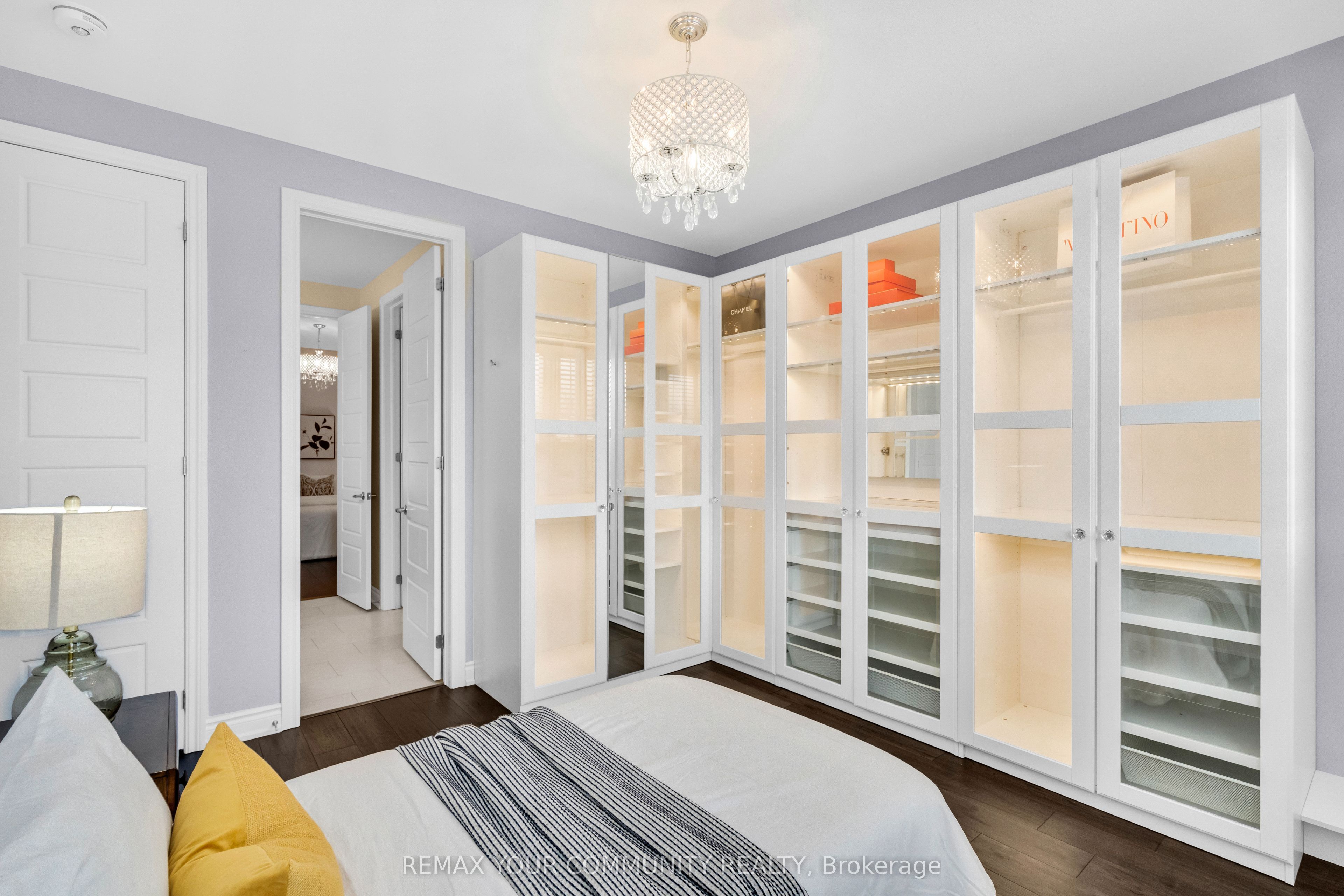 8 King Boulevard Property Photo 30