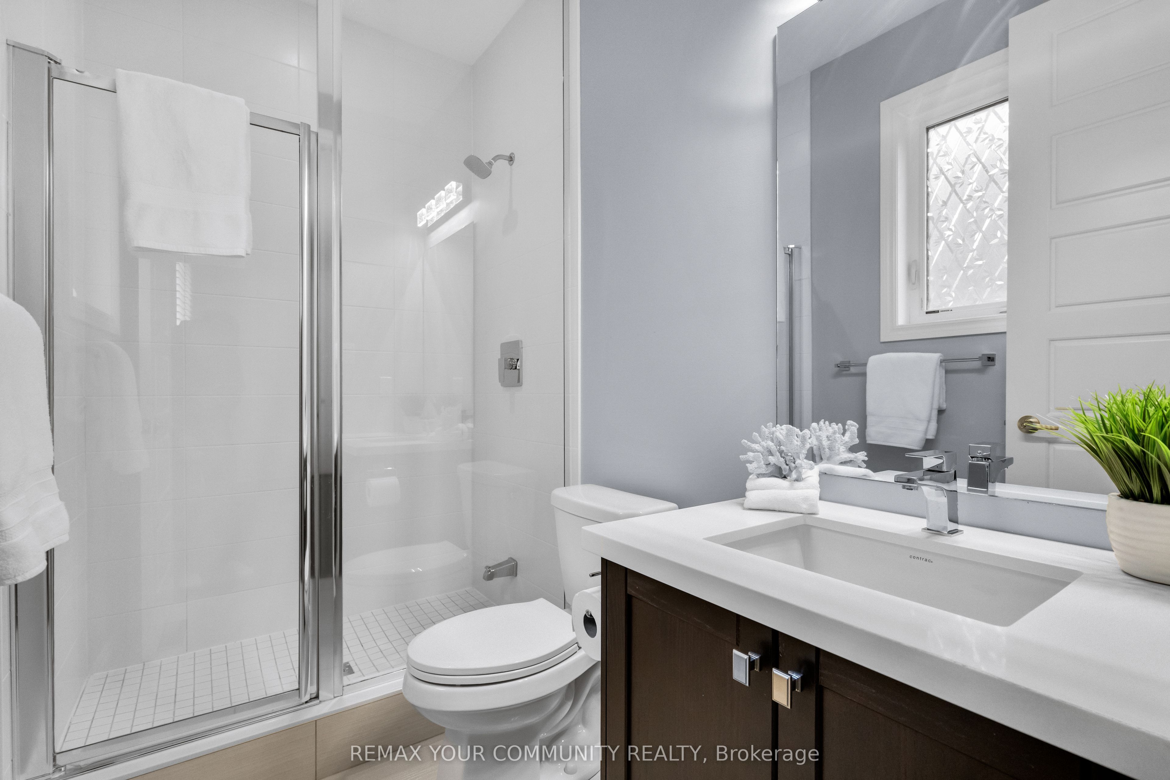 8 King Boulevard Property Photo 38