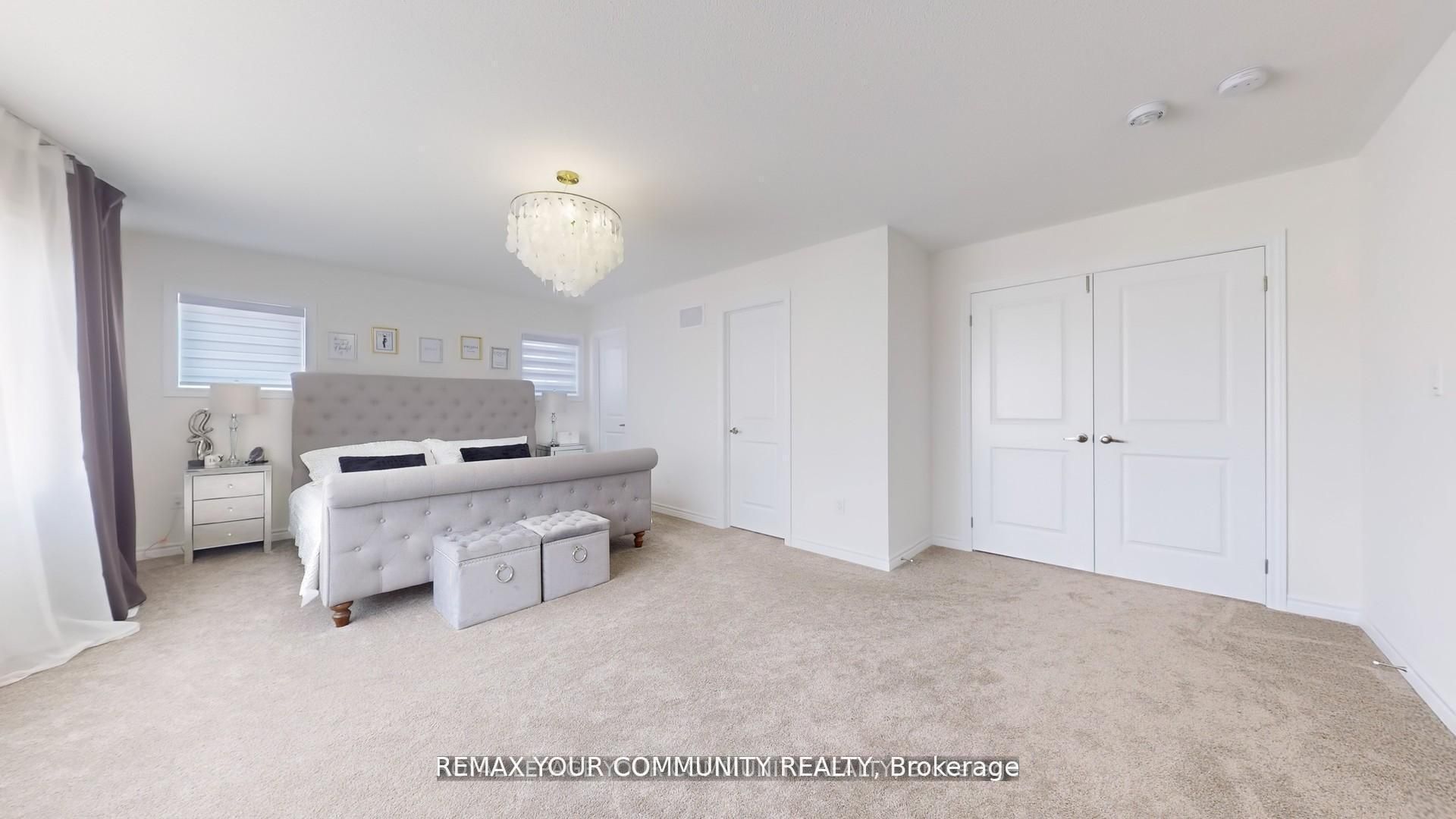1072 Wickham Road Property Photo 24