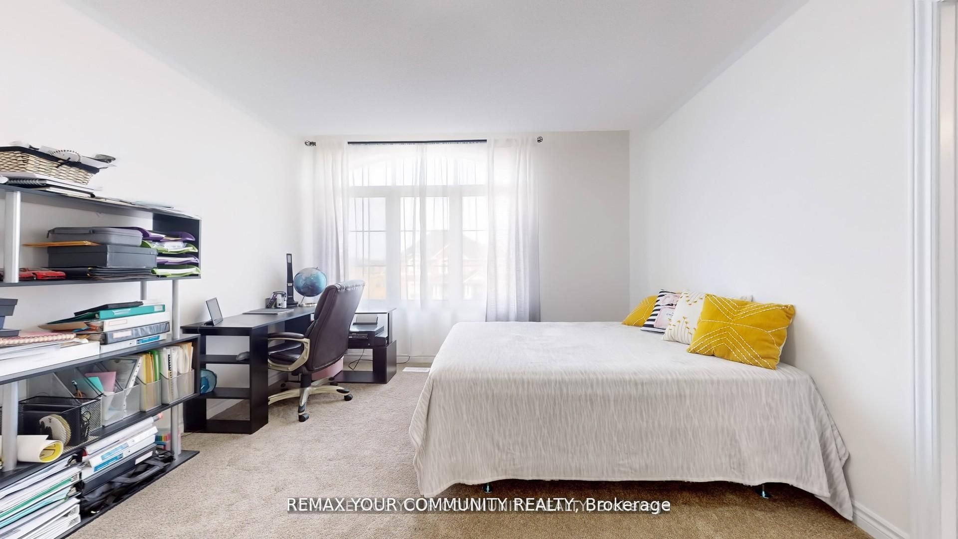 1072 Wickham Road Property Photo 34