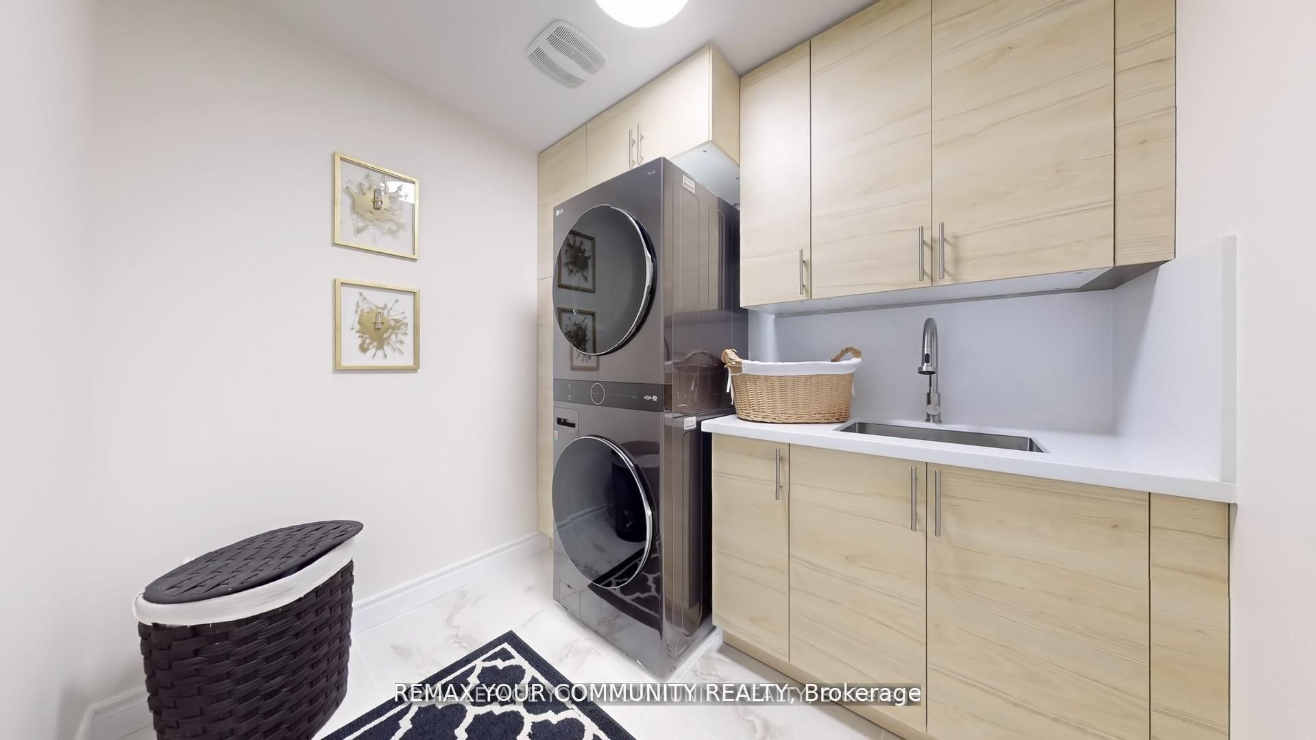 1072 Wickham Road Property Photo 35