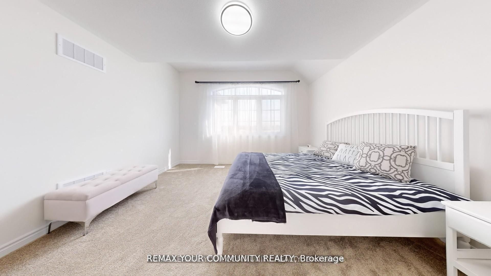 1072 Wickham Road Property Photo 36