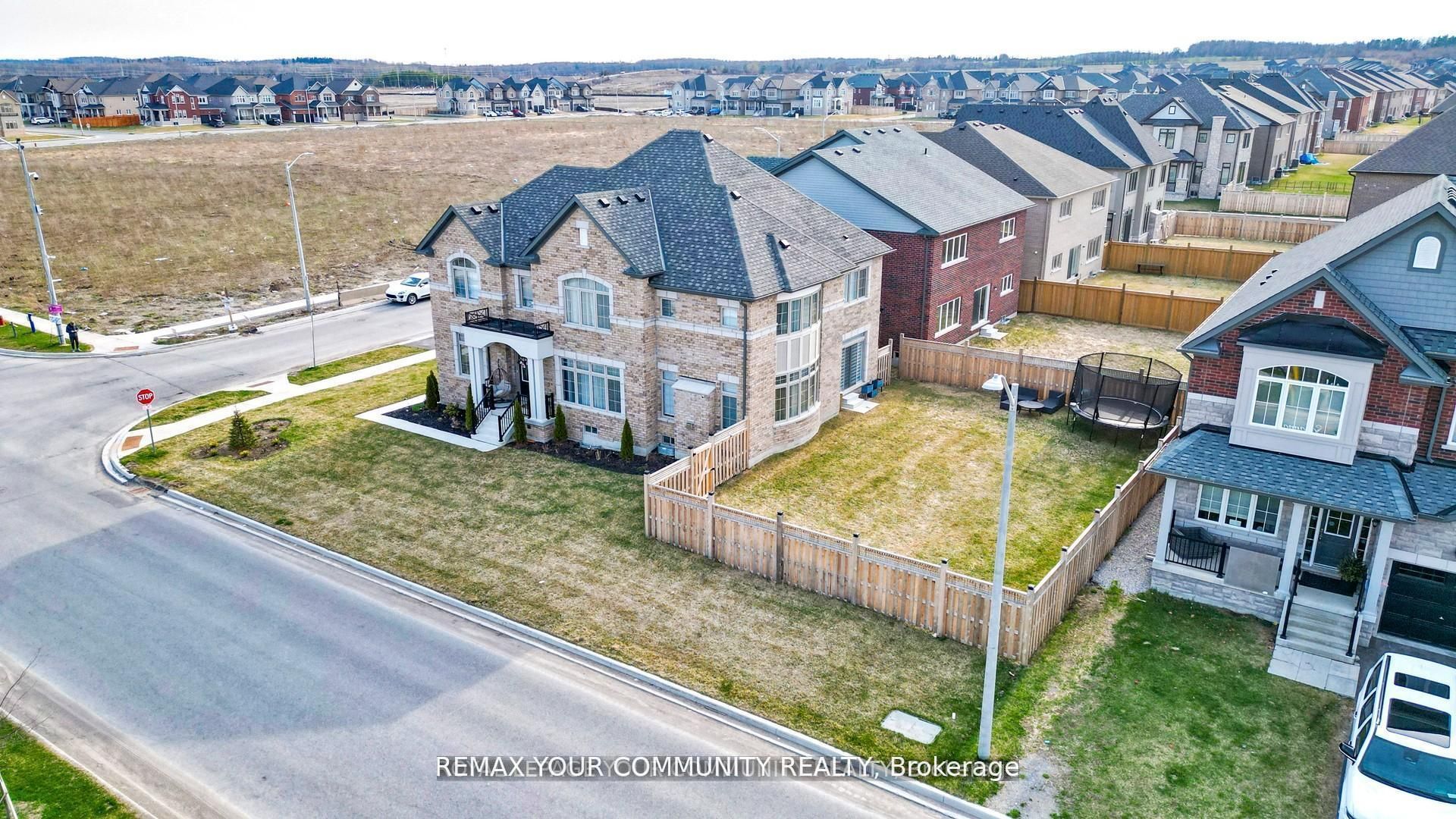 1072 Wickham Road Property Photo 47