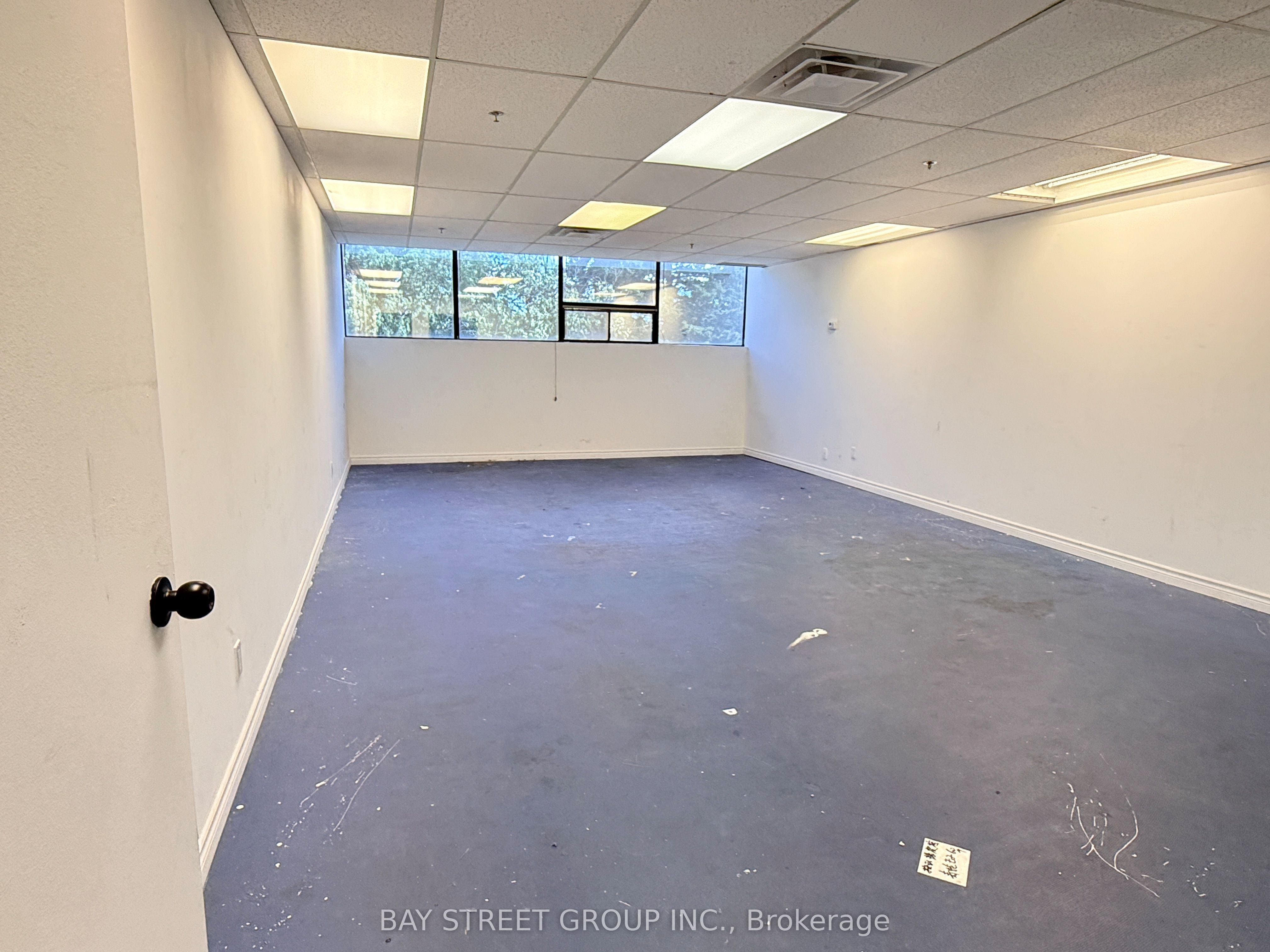100 Steelcase Road E Unit 202 Property Photo 6