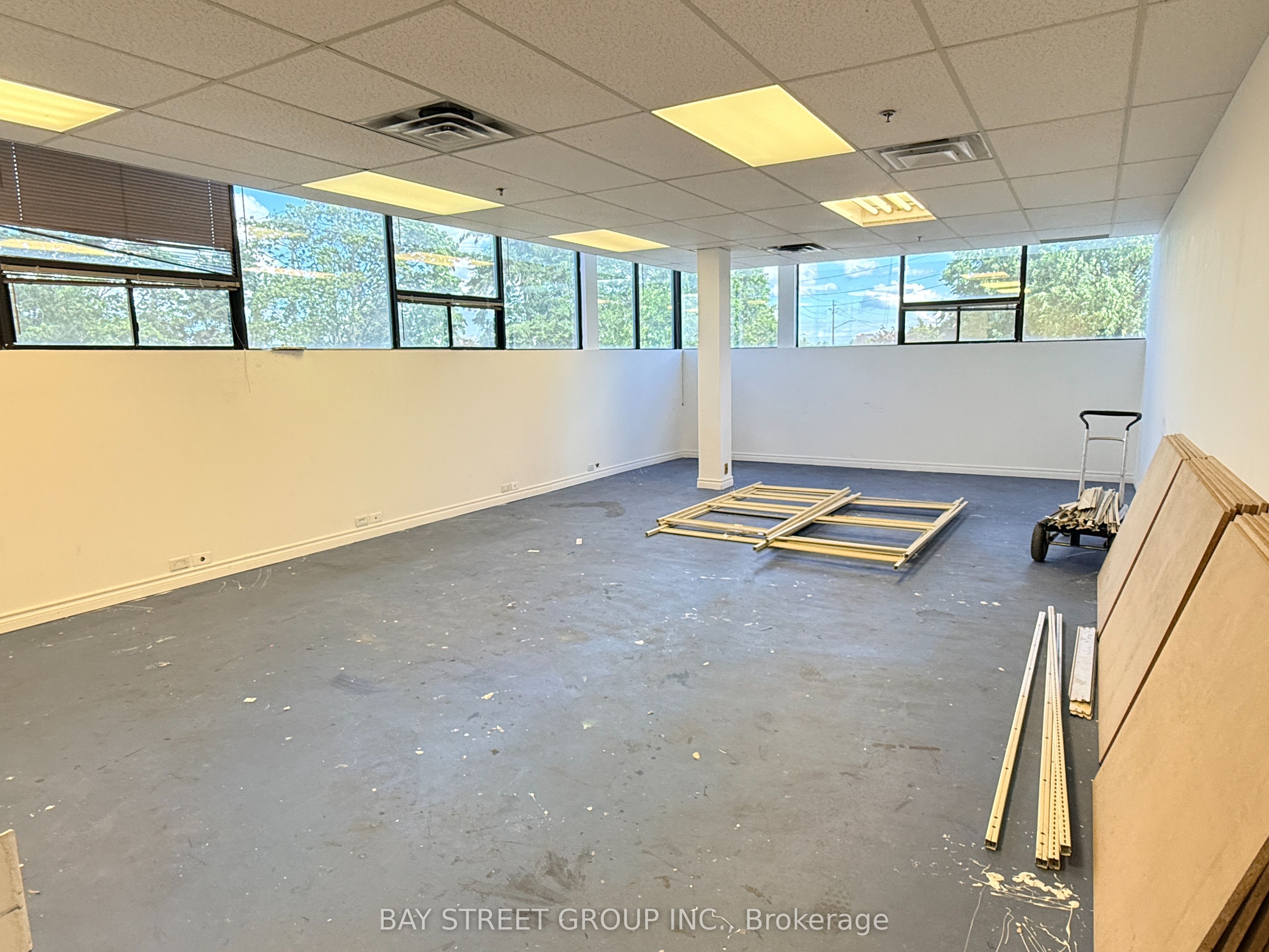 100 Steelcase Road E Unit 202 Property Photo 7