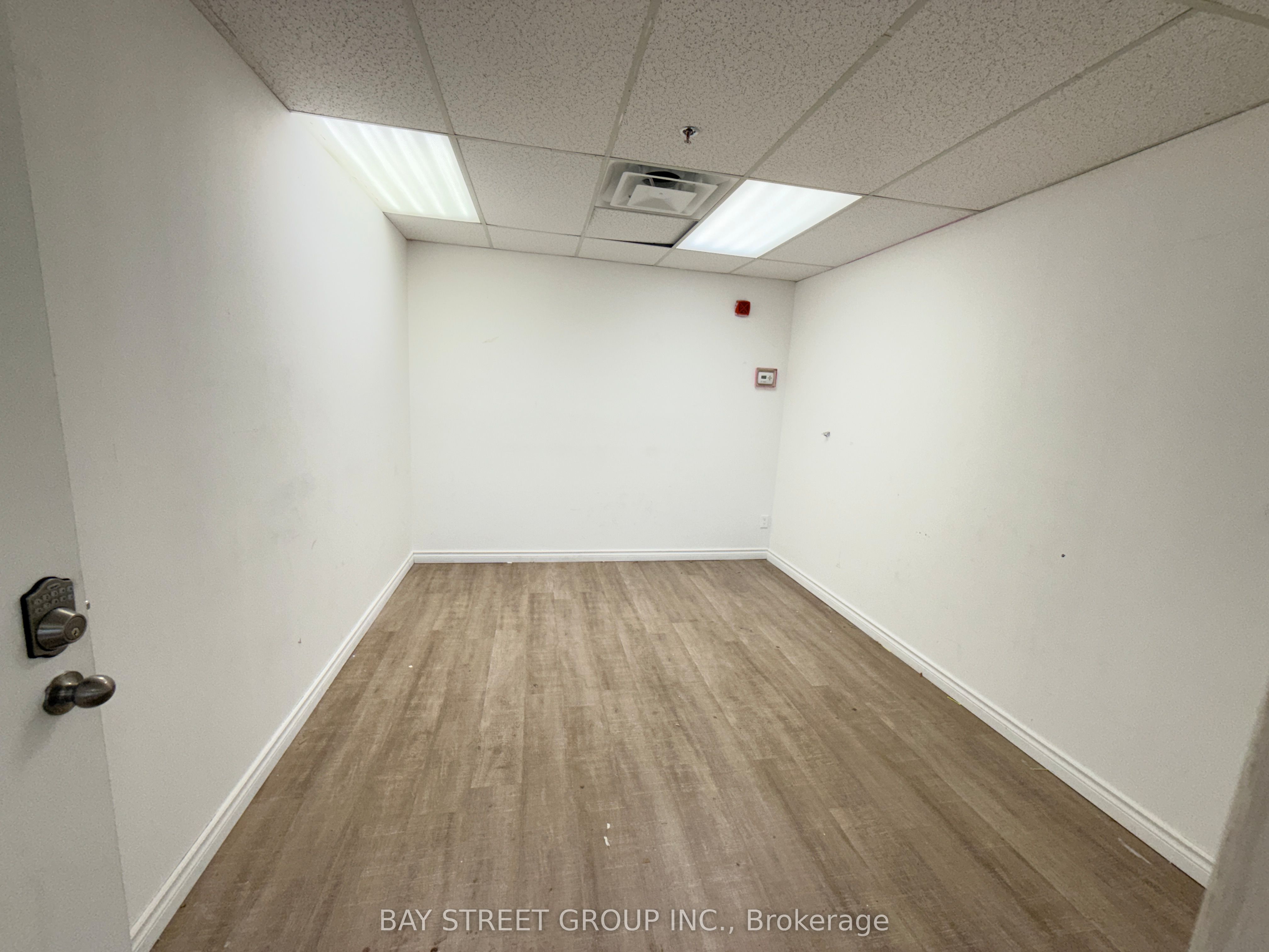 100 Steelcase Road E Unit 202 Property Photo 13