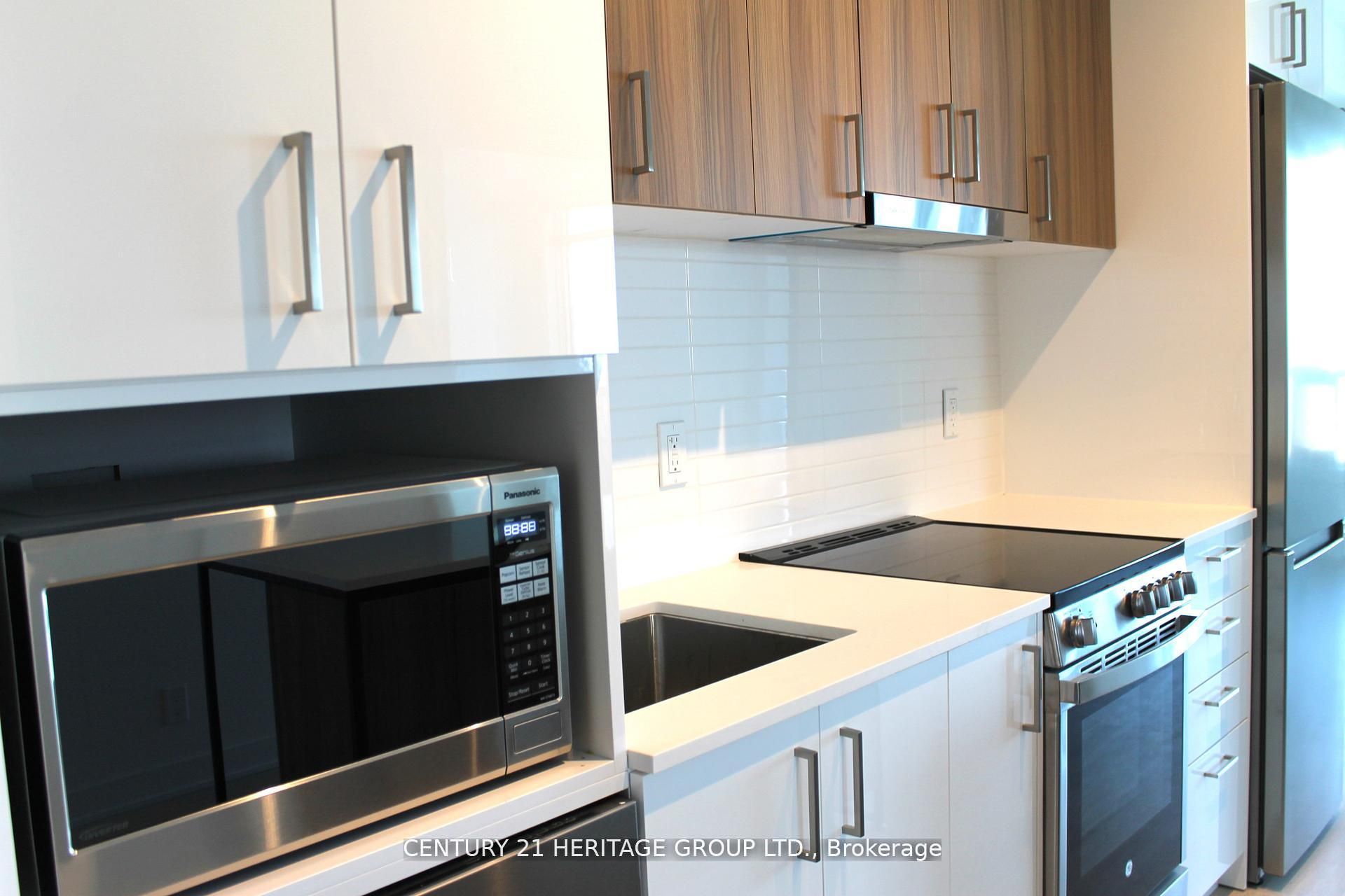 30 Upper Mall Way A3410 Property Photo 4