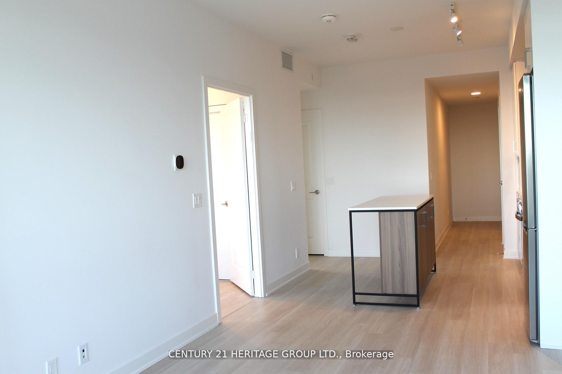 30 Upper Mall Way A3410 Property Photo 10