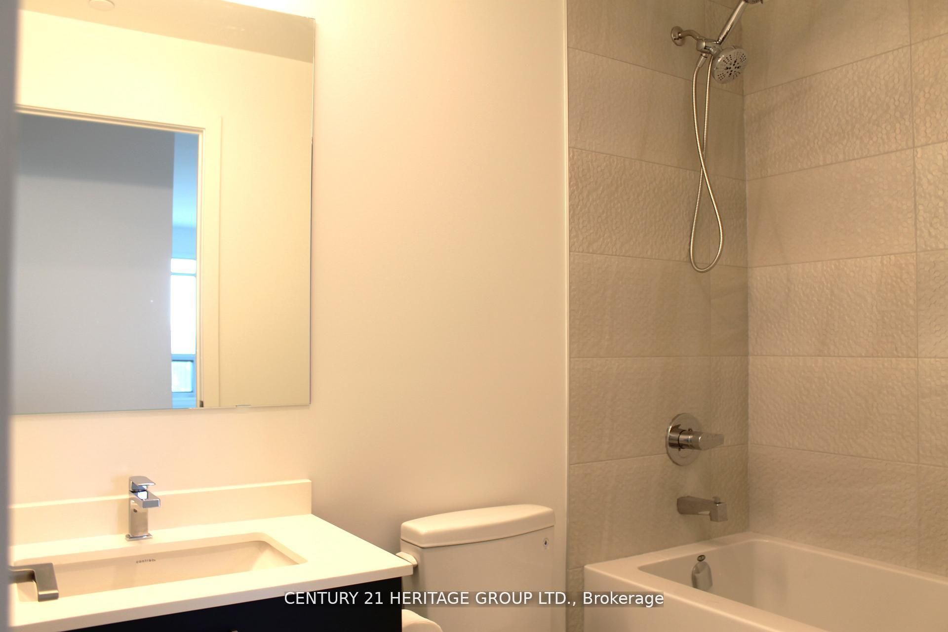 30 Upper Mall Way A3410 Property Photo 21