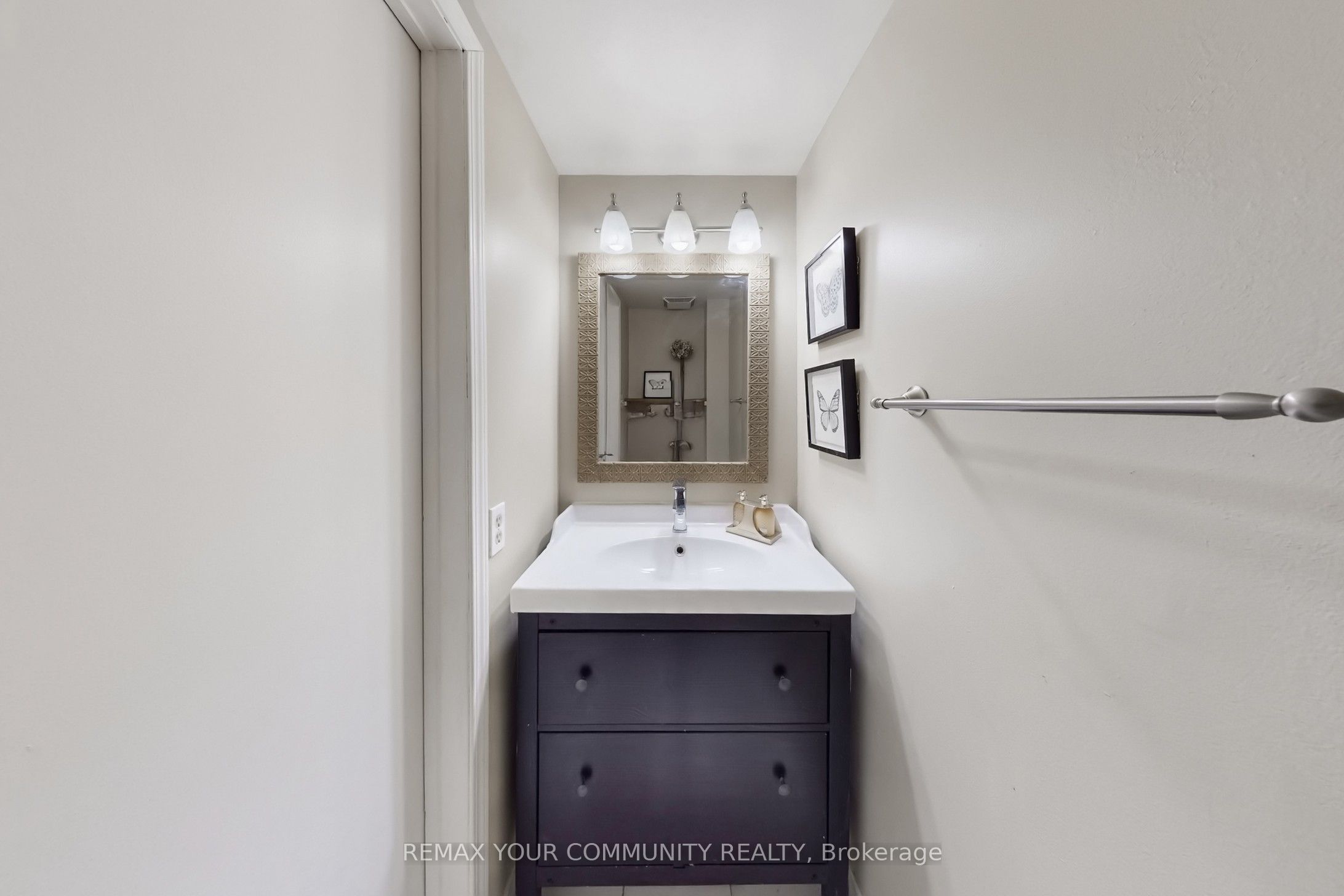 72 Ashglen Way 16 Property Photo 24