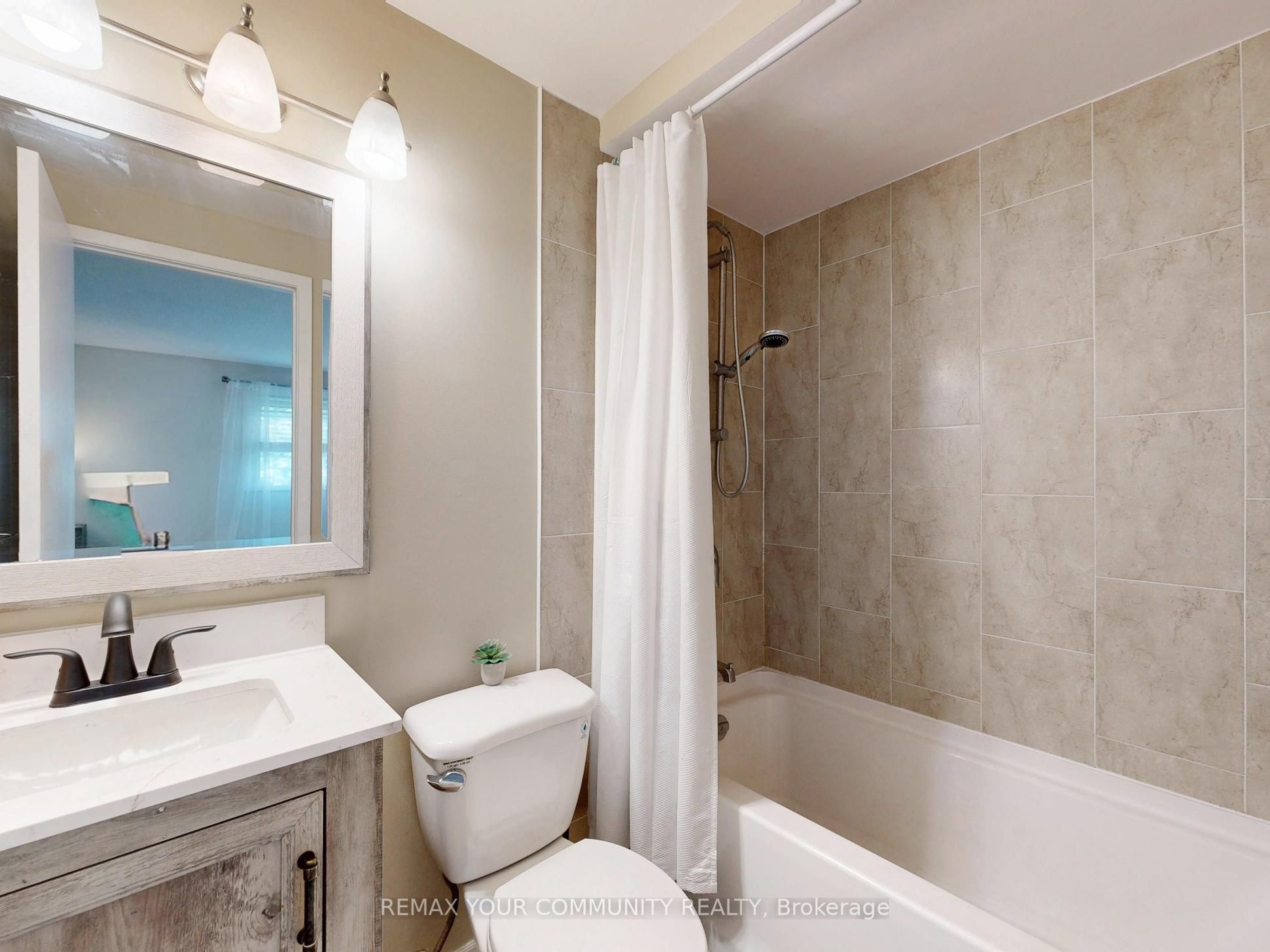 72 Ashglen Way 16 Property Photo 30